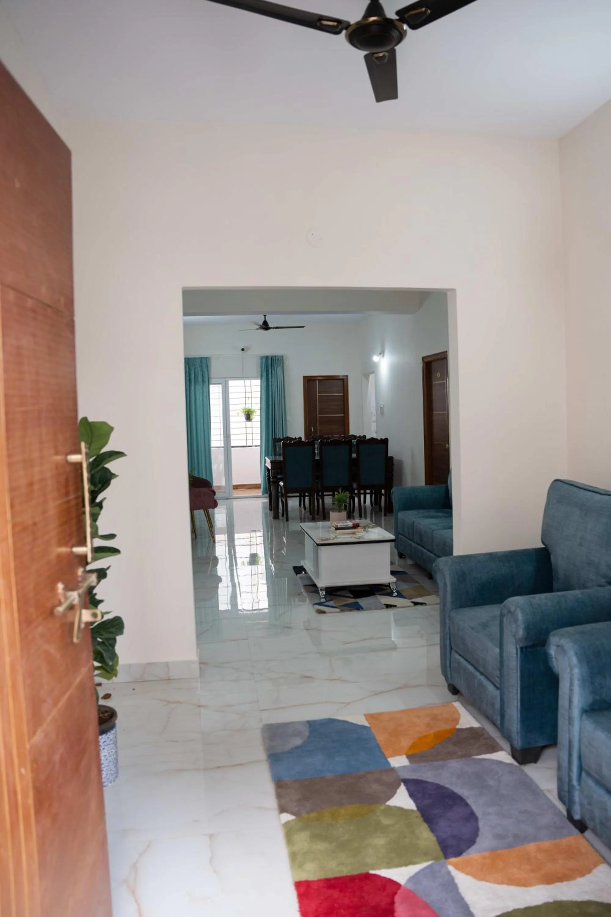 Yellow Bells Serviced Apartments Hitech City