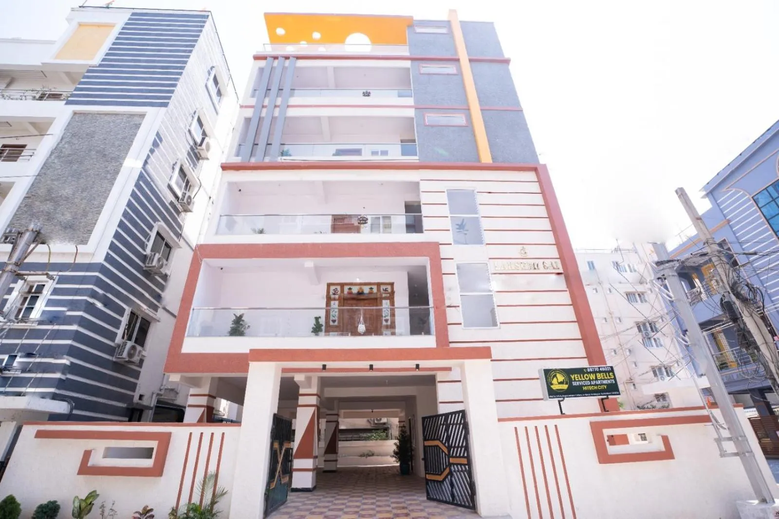 Property building in Yellow Bells Serviced Apartments Hitech City