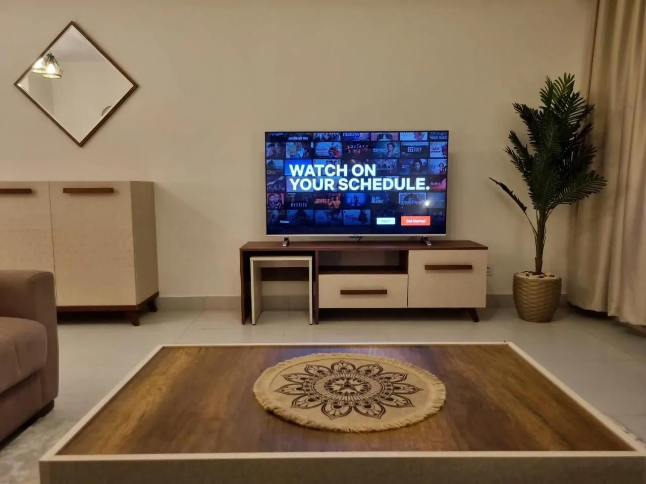 Communal lounge/ TV room in Marassi Marina