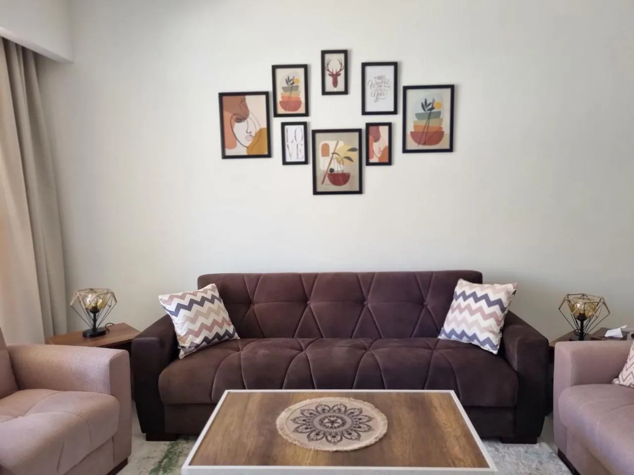 Seating area in Marassi Marina