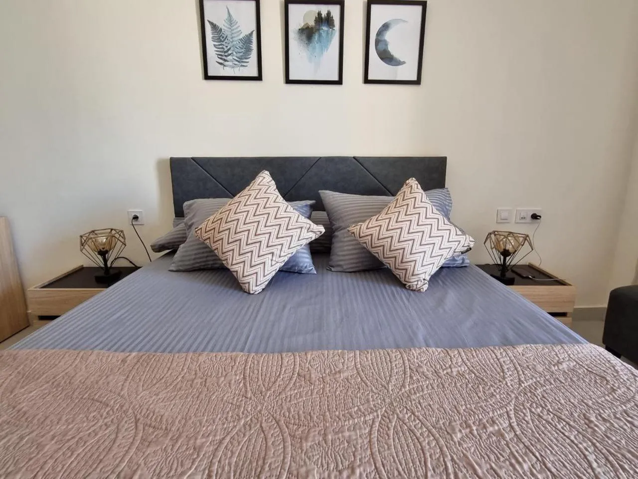 Bed in Marassi Marina