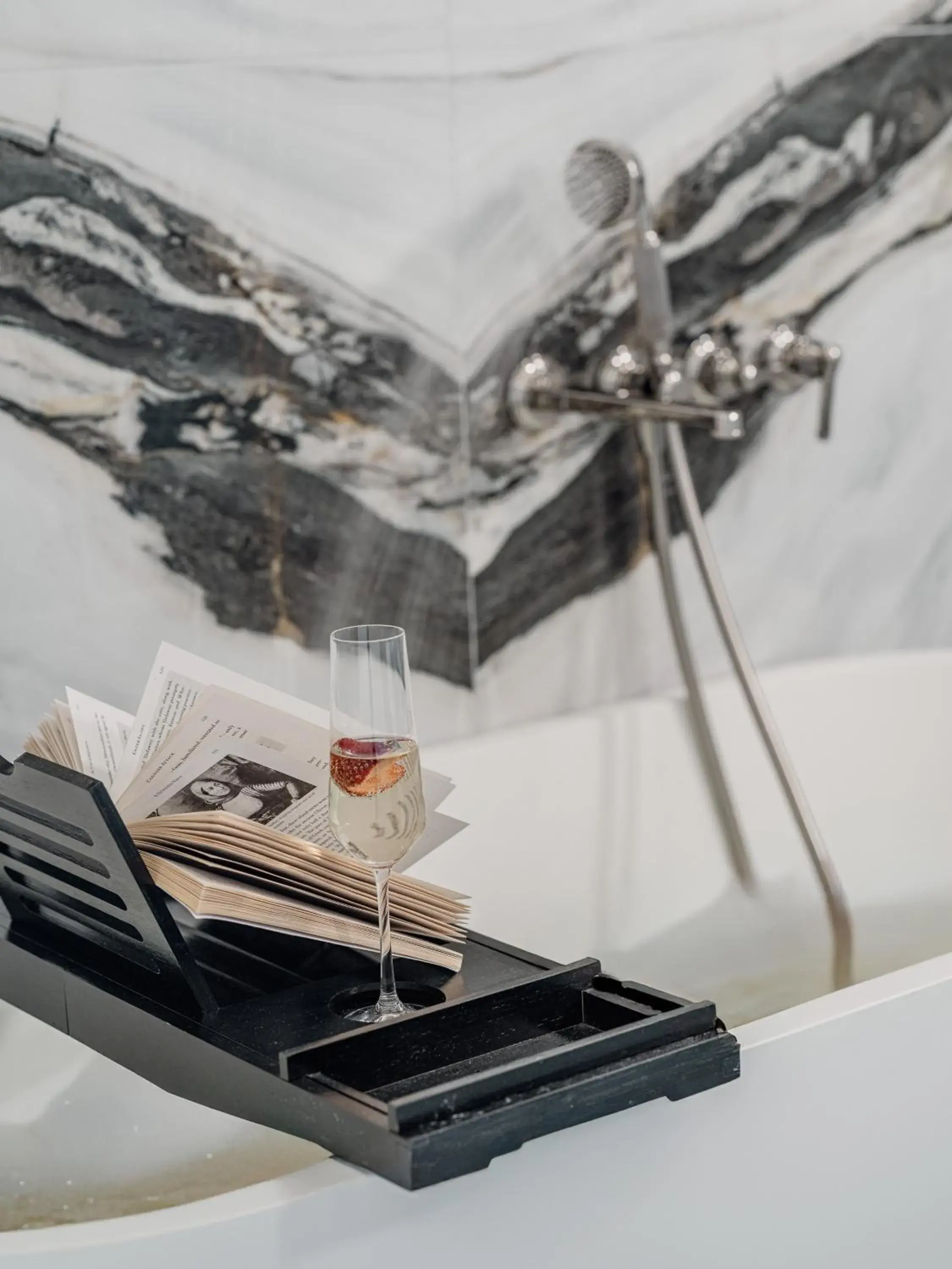 Bathroom in Argini Syros Bathroom in Argini Syros