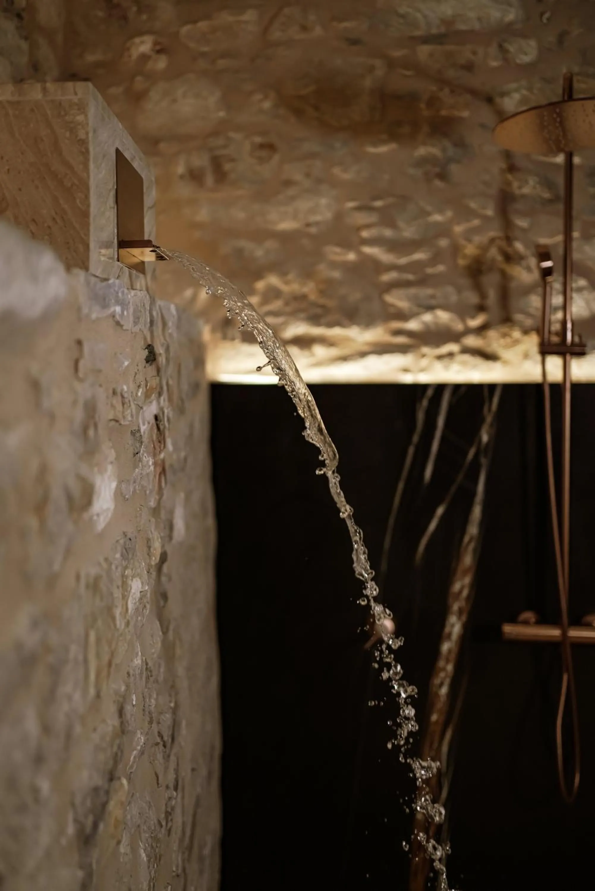 Bathroom in Argini Syros