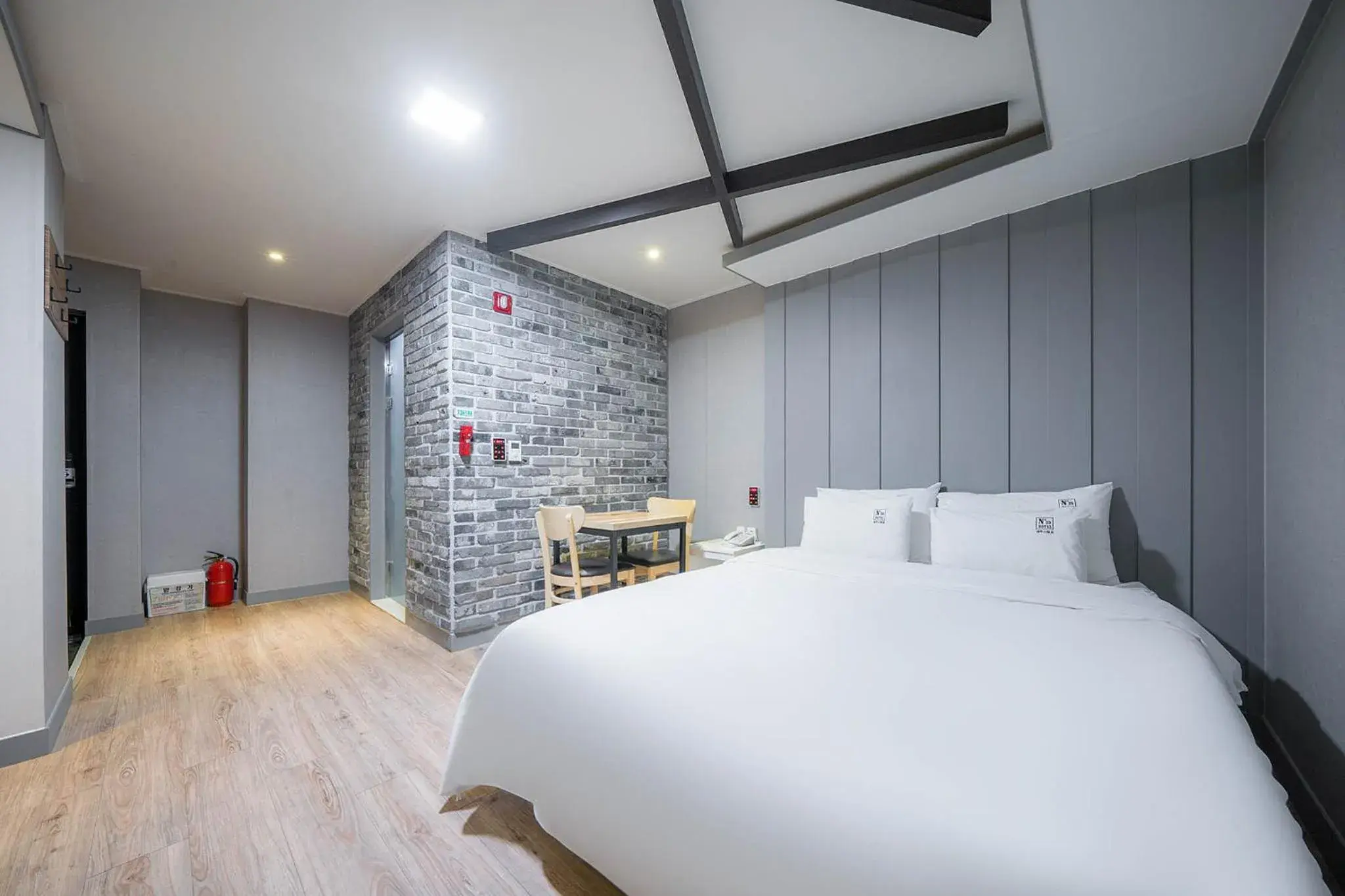 Bed in Number 25 Gyeongju City Hall Bed in Number 25 Gyeongju City Hall