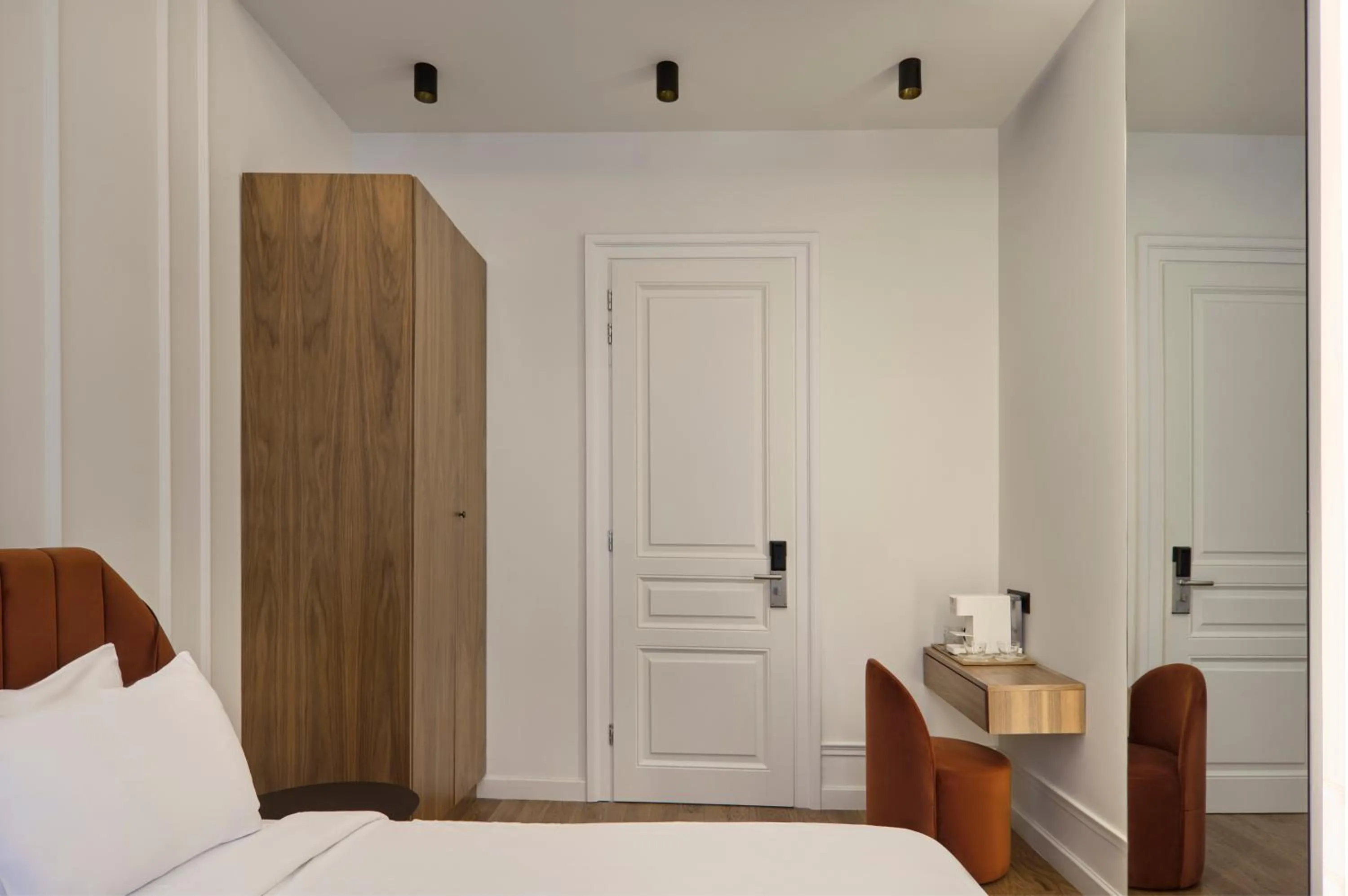 Bed in Athens Icon Collection