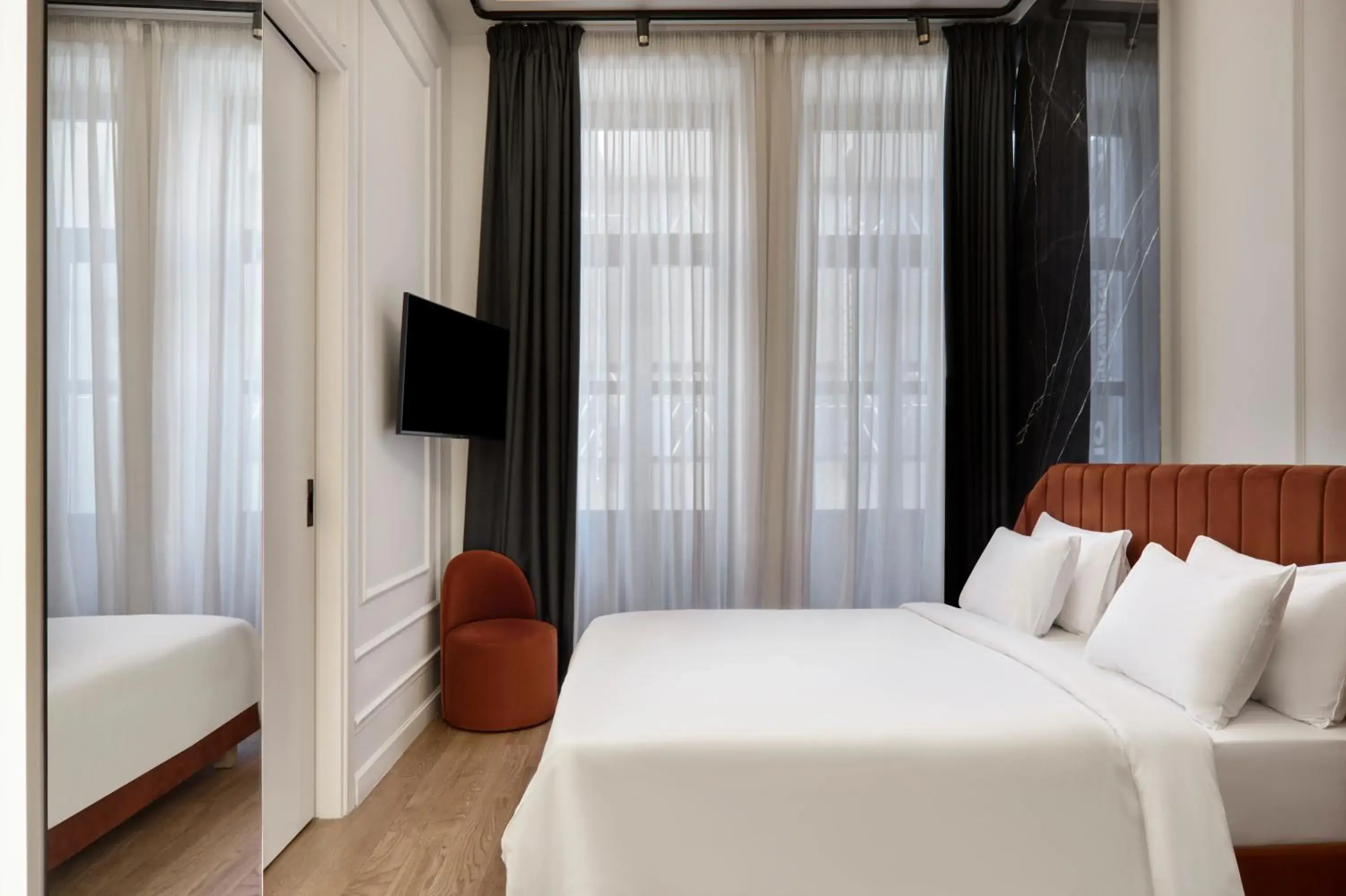 Deluxe Double with City View in Athens Icon Collection Deluxe Double with City View in Athens Icon Collection