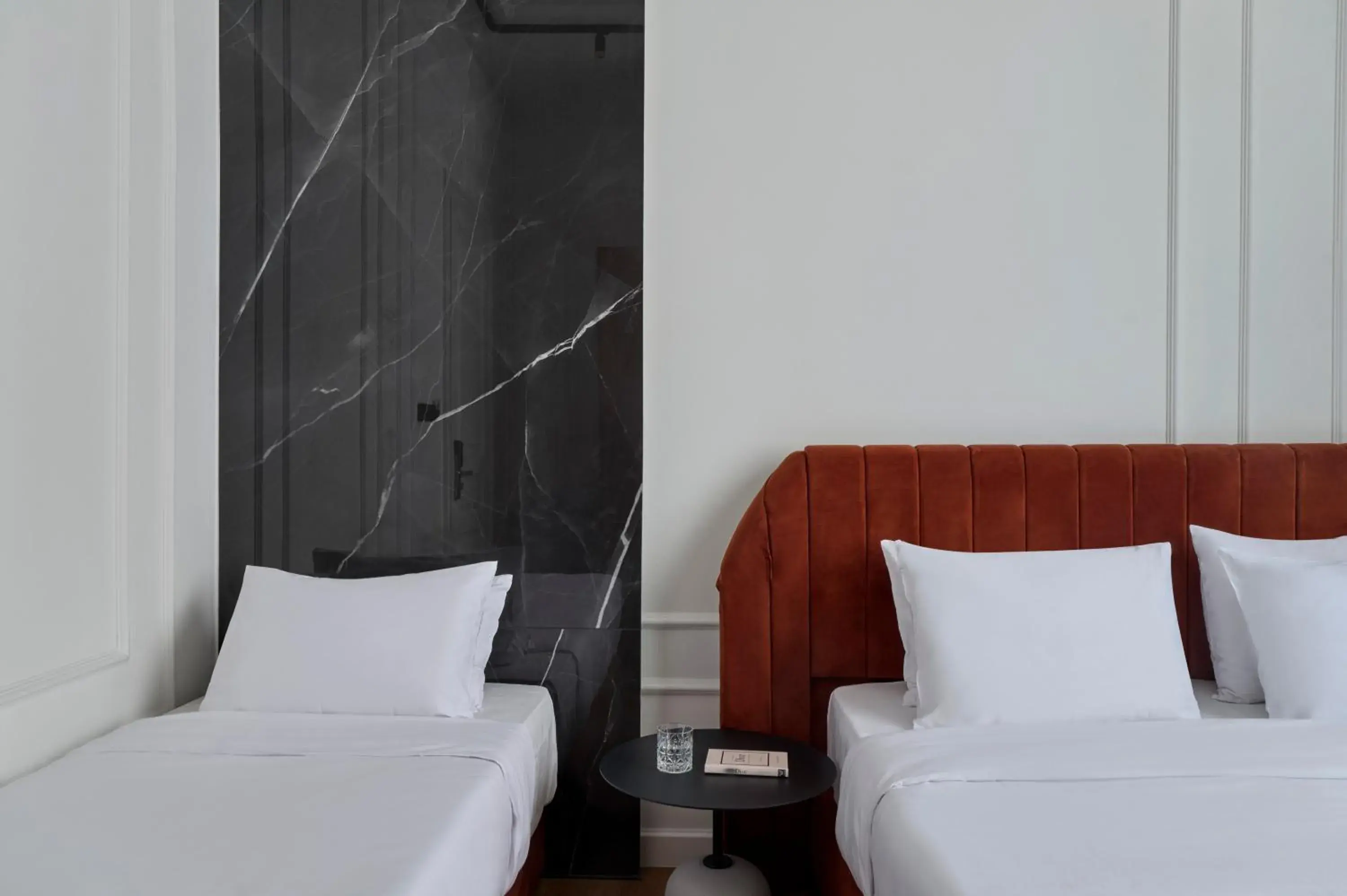 Icon Superior with Balcony in Athens Icon Collection Icon Superior with Balcony in Athens Icon Collection