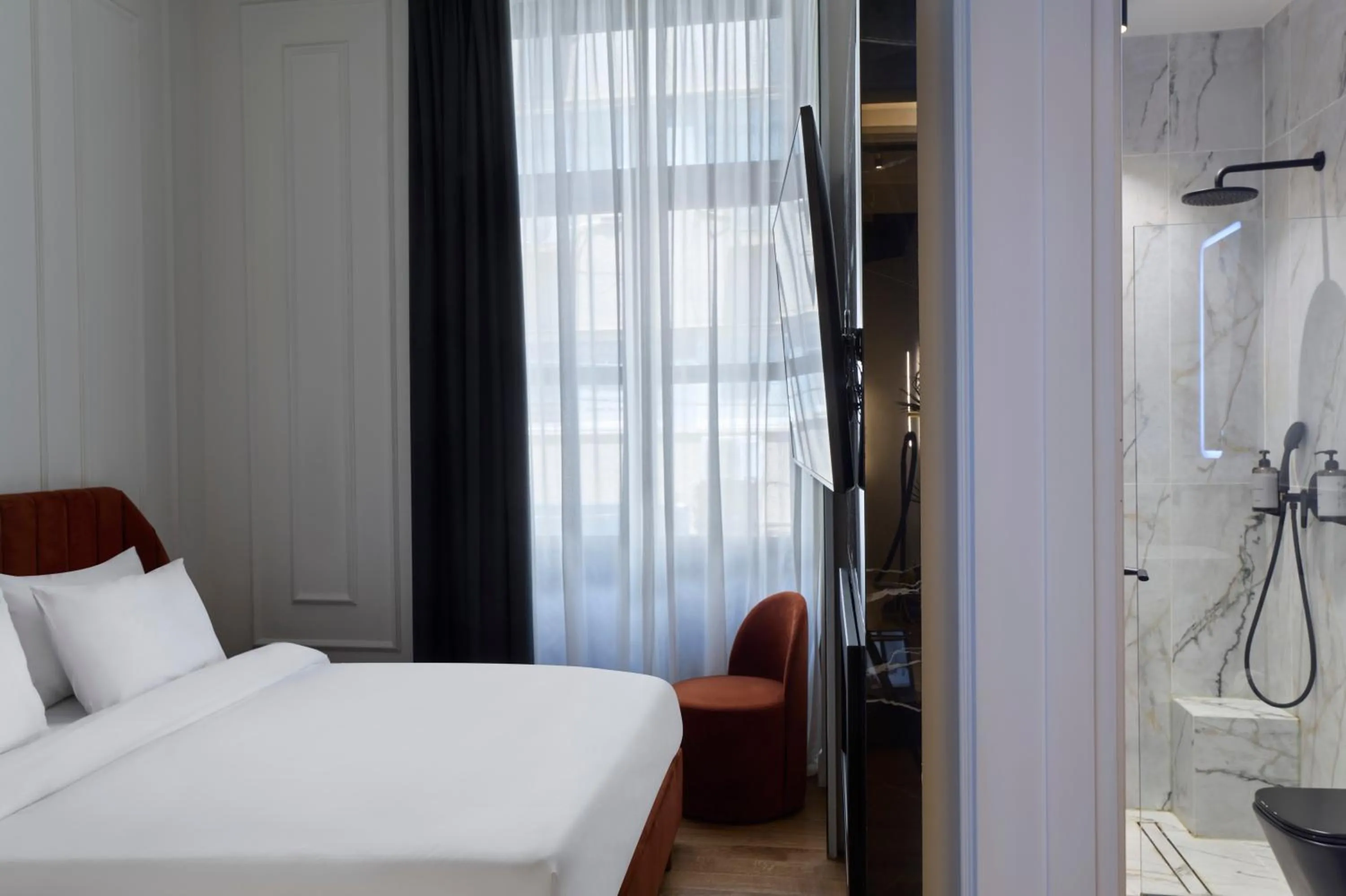 Shower, Bed in Athens Icon Collection