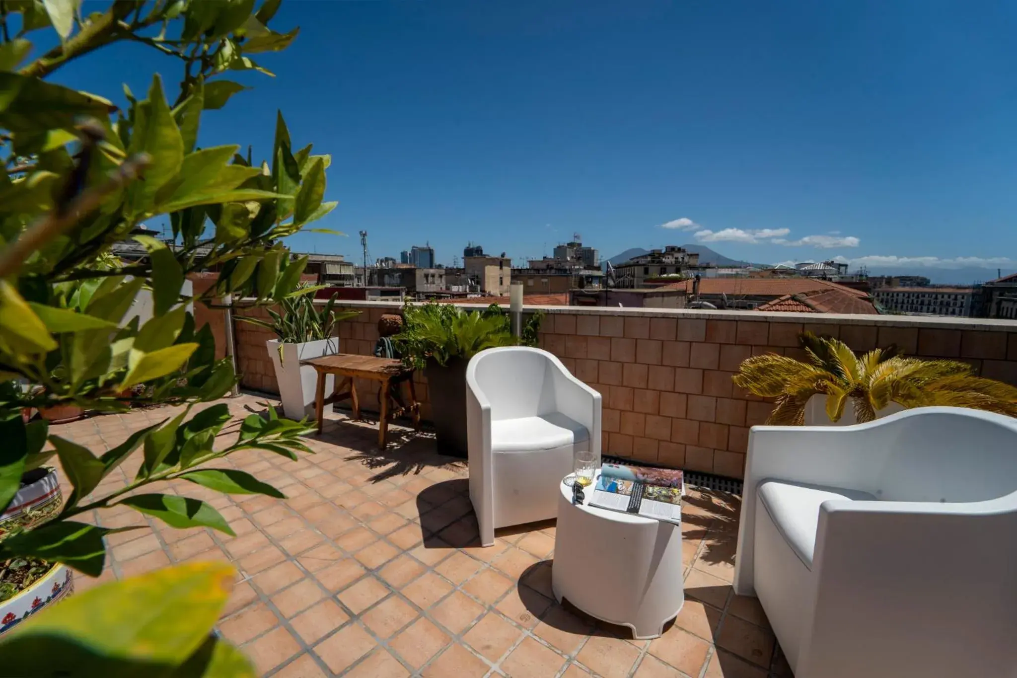 Casa Raffaela with Terrace by Wonderful Italy Casa Raffaela with Terrace by Wonderful Italy