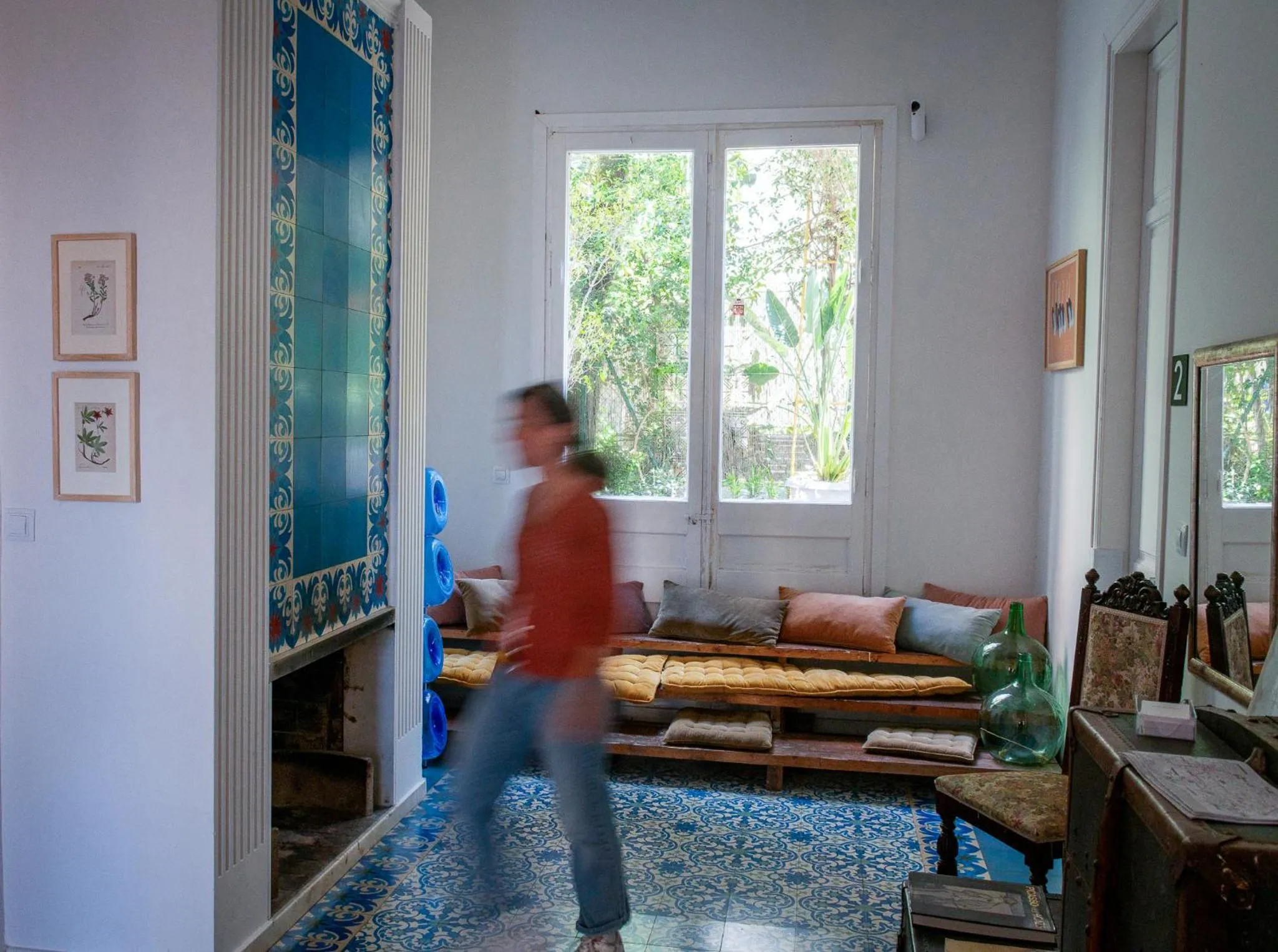 Seating area in Verdi 254