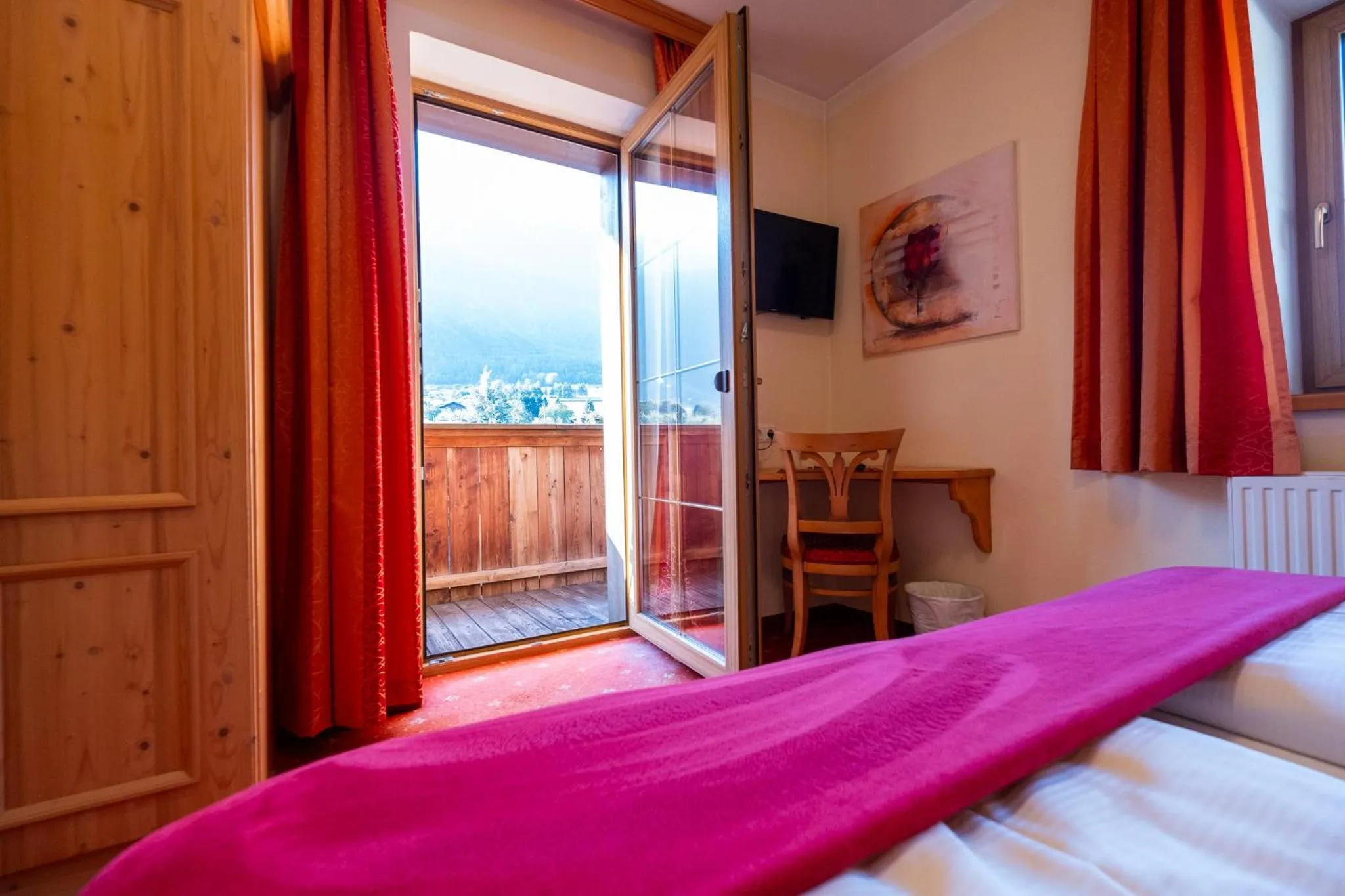 Bedroom, Bed in Hotel Rietzer Hof