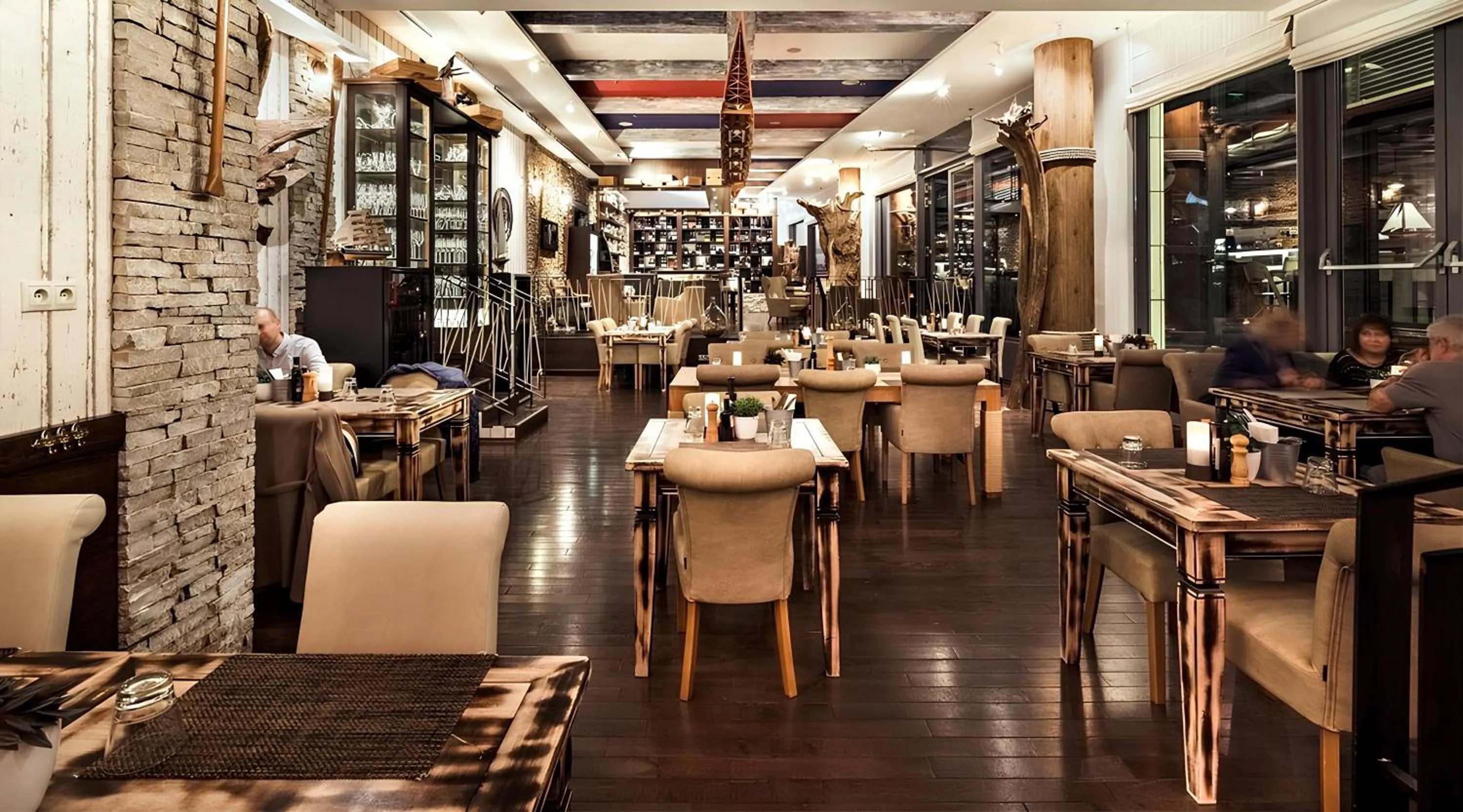 Restaurant/places to eat in Eurovea Tower Apartments