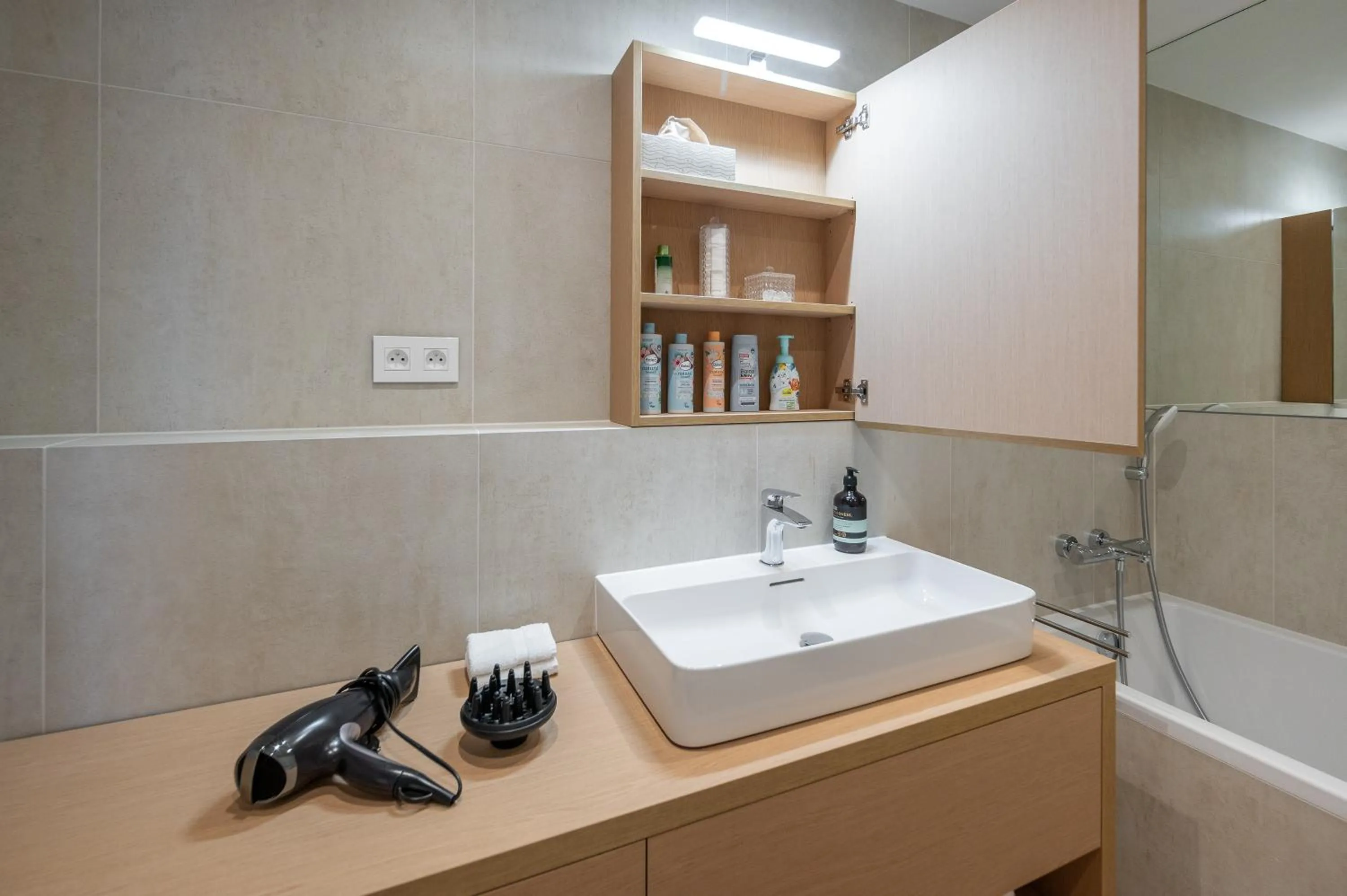 hair dryier in Eurovea Tower Apartments