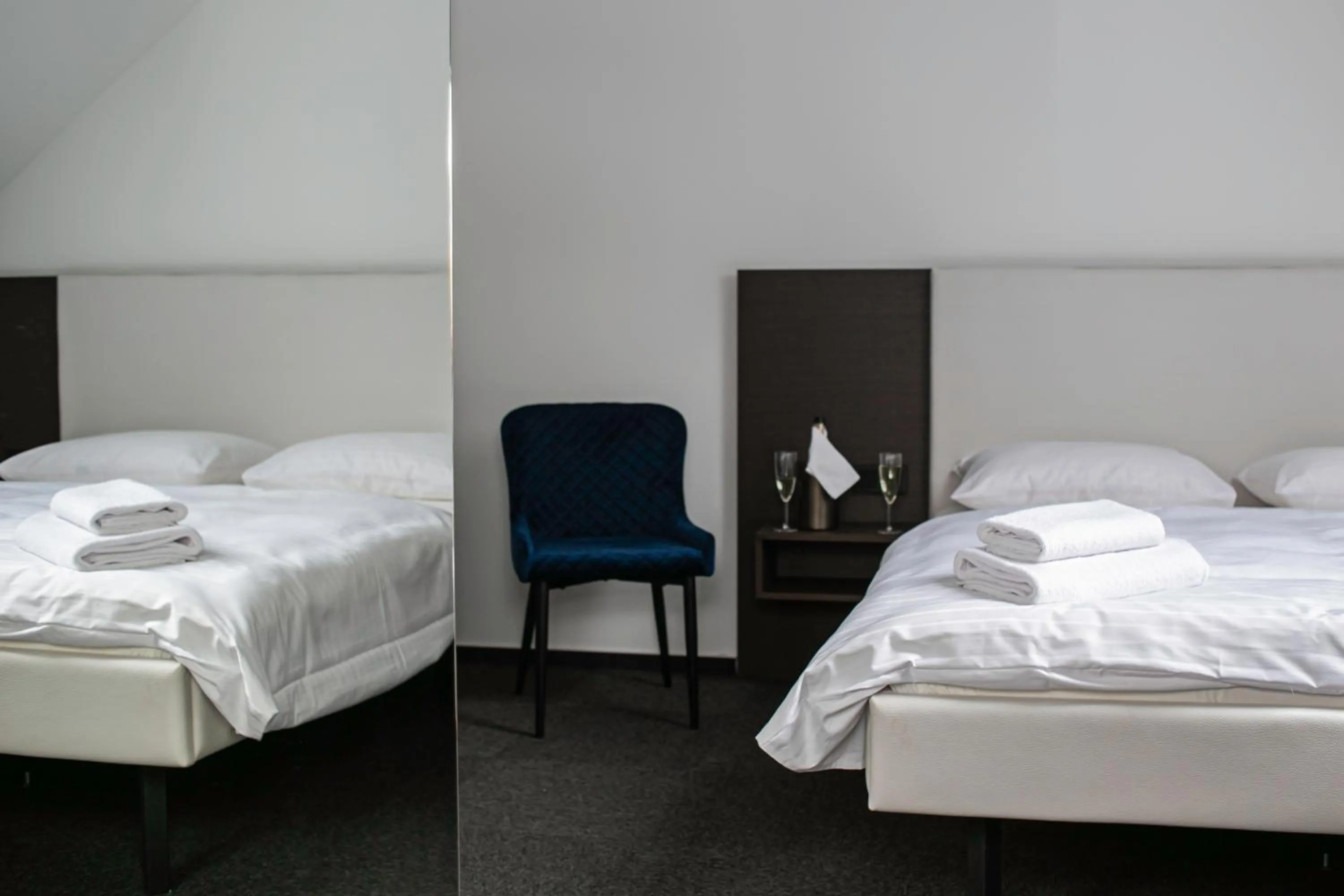 Bed in Golden Golem hotel & Spa