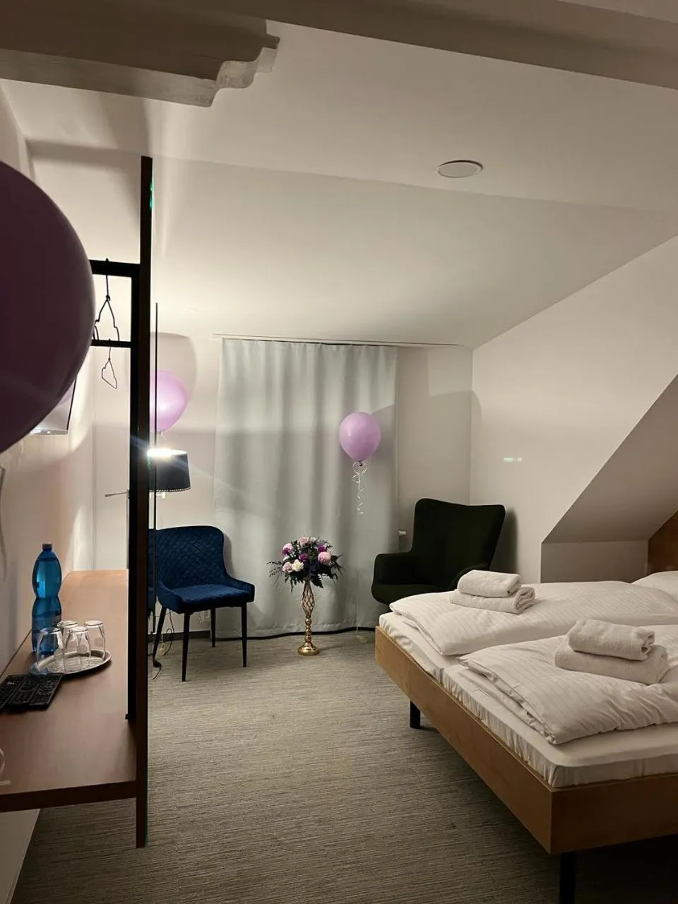 Bed in Golden Golem hotel & Spa