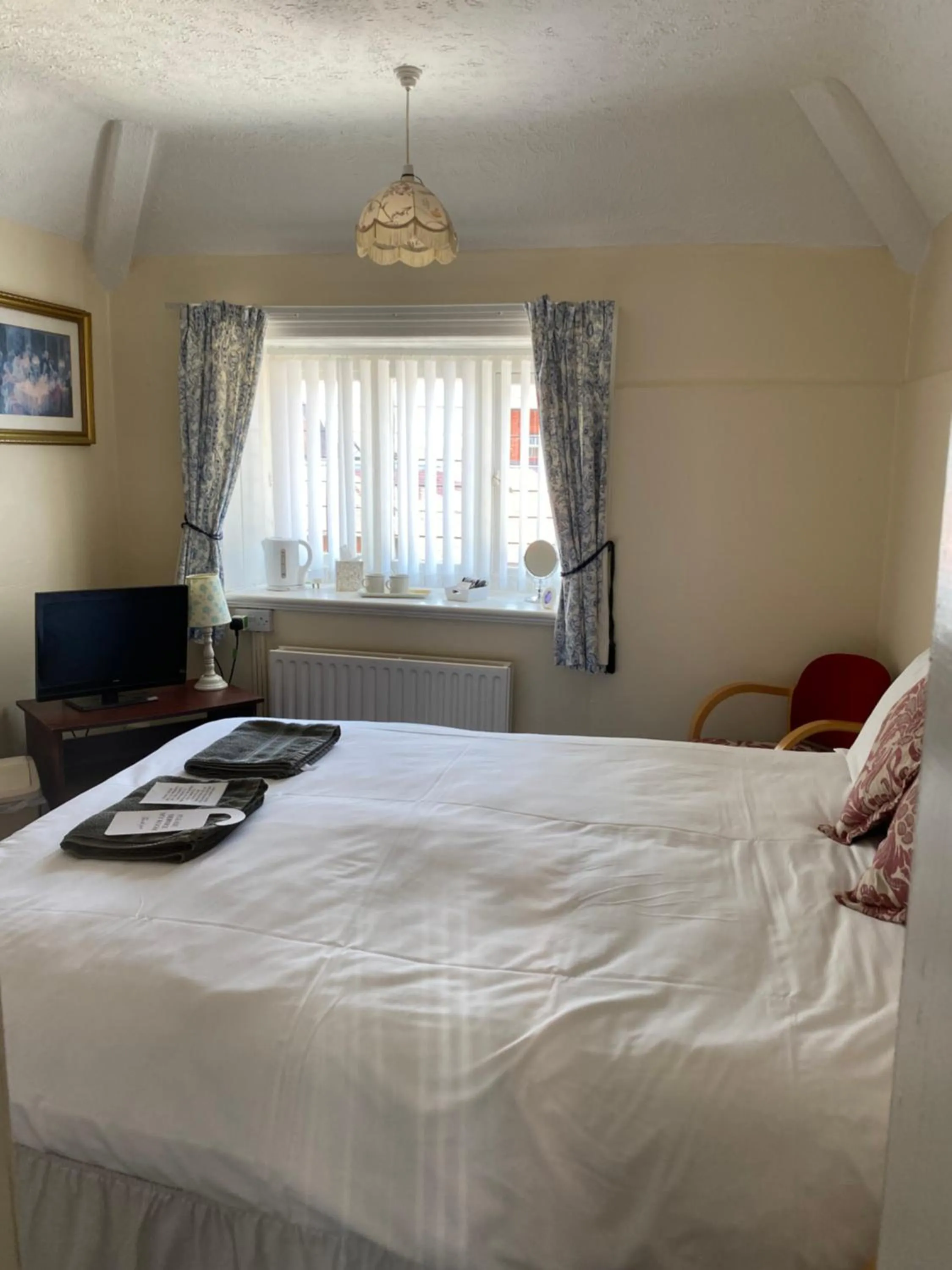 Bed in HQ Pencadlys
