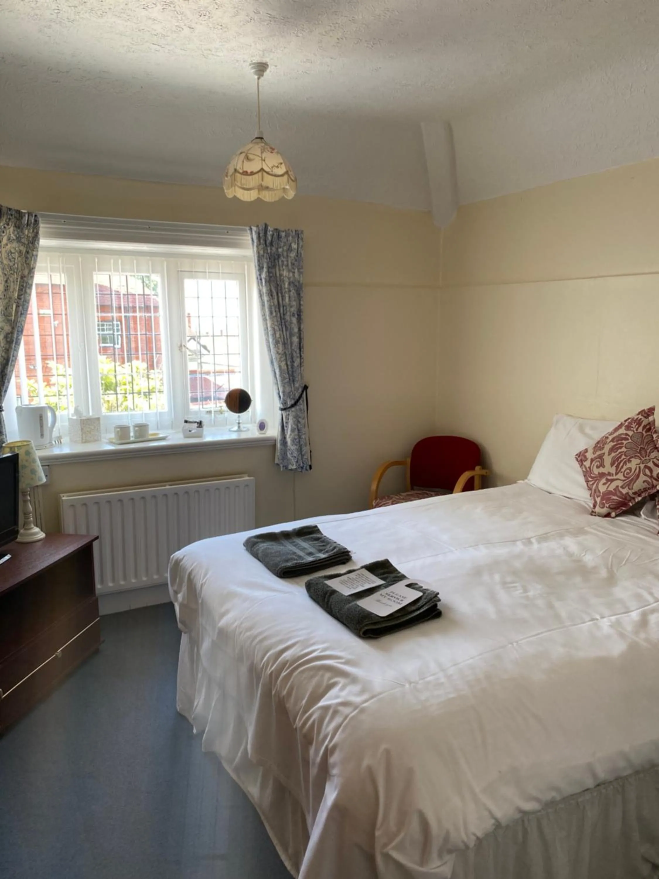 Bed in HQ Pencadlys