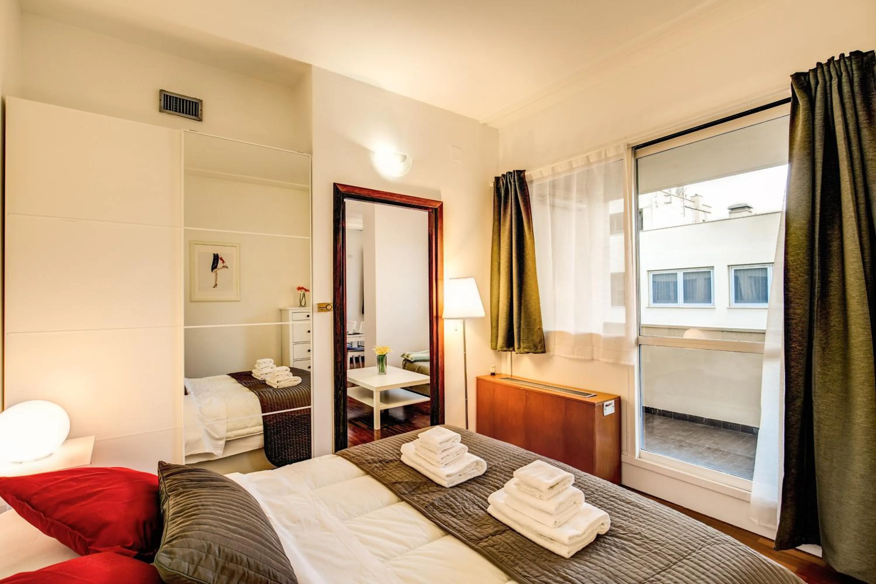 Bed in M&L Apartments - Ardesia Colosseo