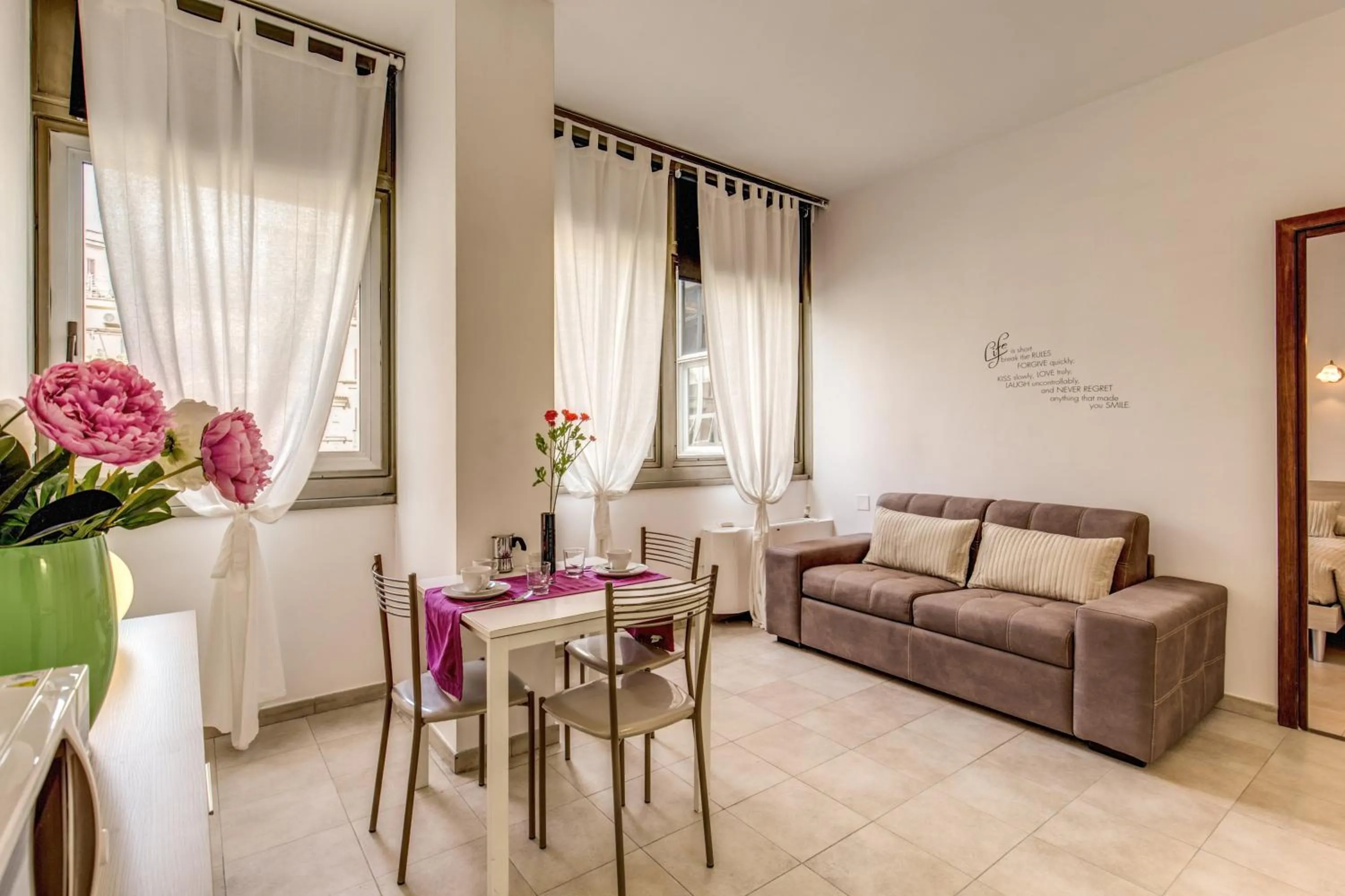 Living room in M&L Apartments - Ardesia Colosseo