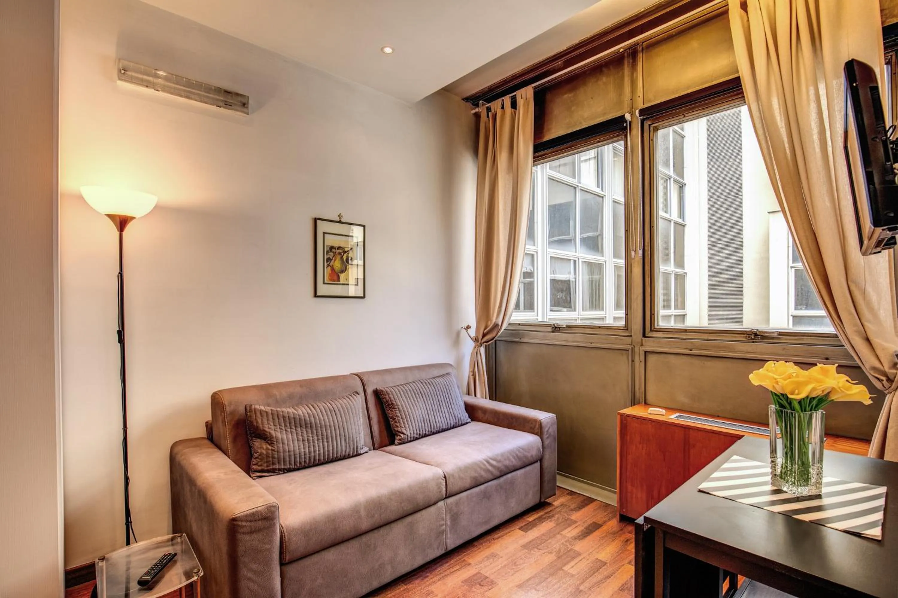 M&L Apartments - Ardesia Colosseo