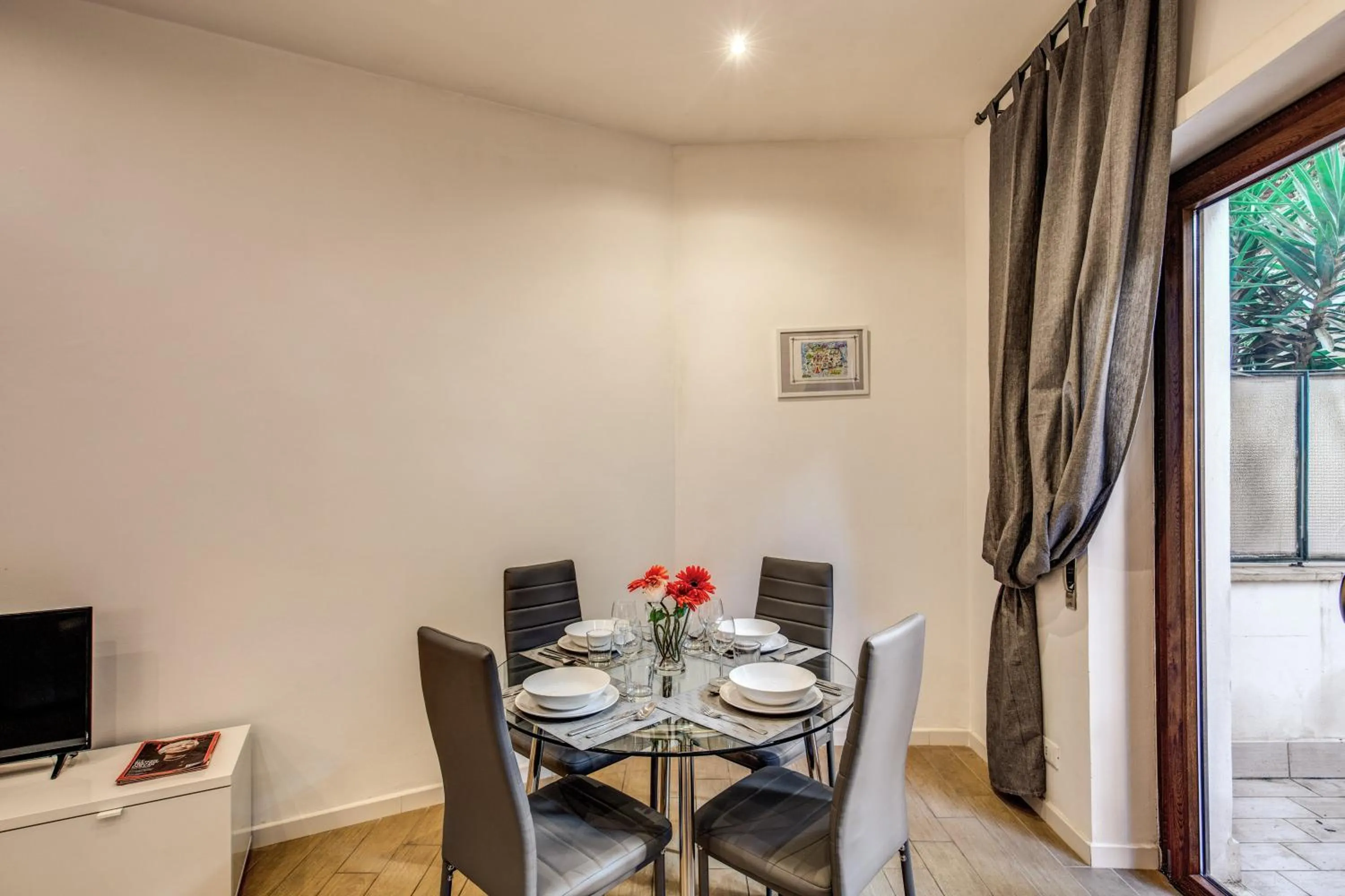 M&L Apartments - Ardesia Colosseo