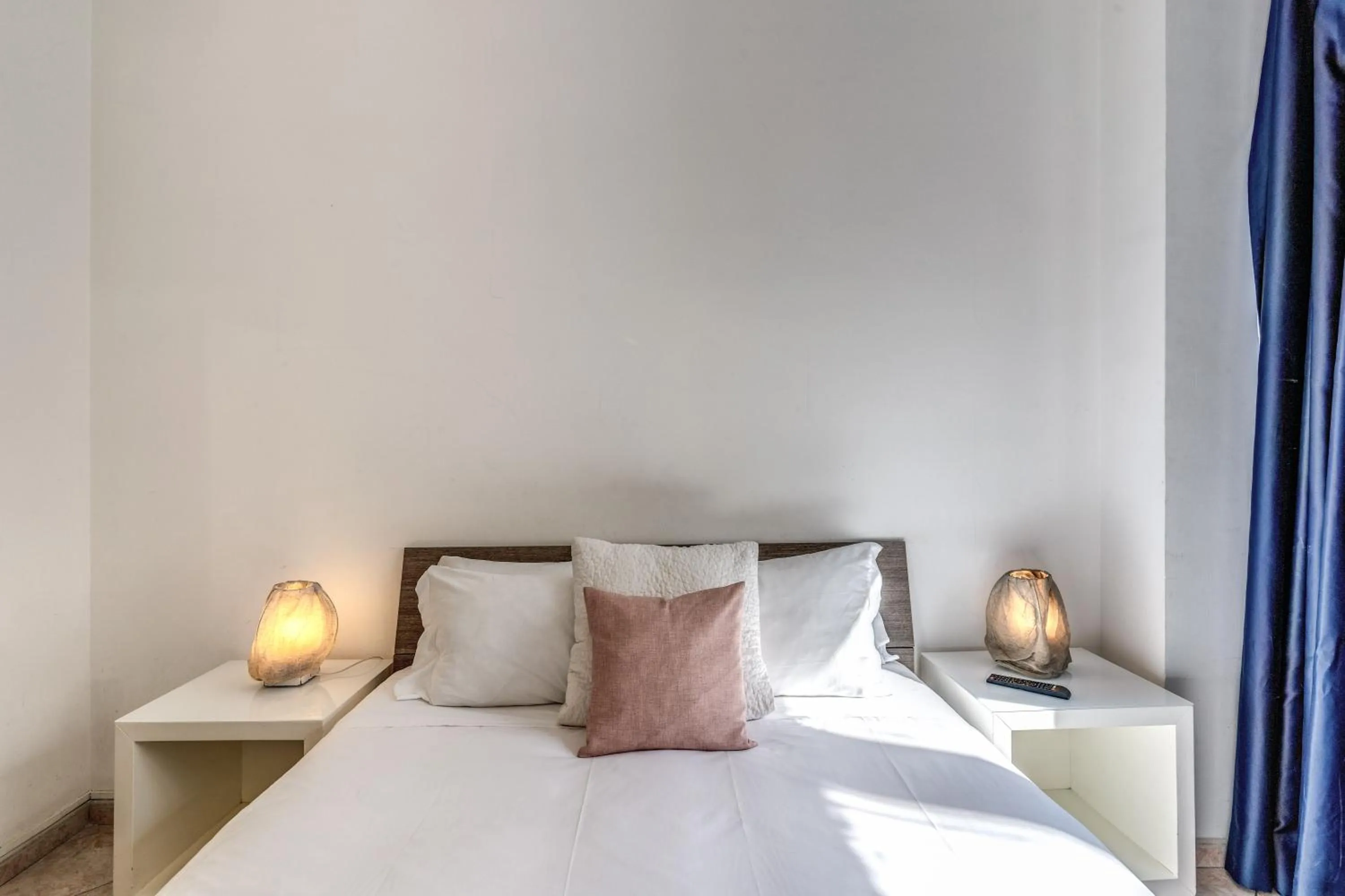 Bed in M&L Apartments - Ardesia Colosseo