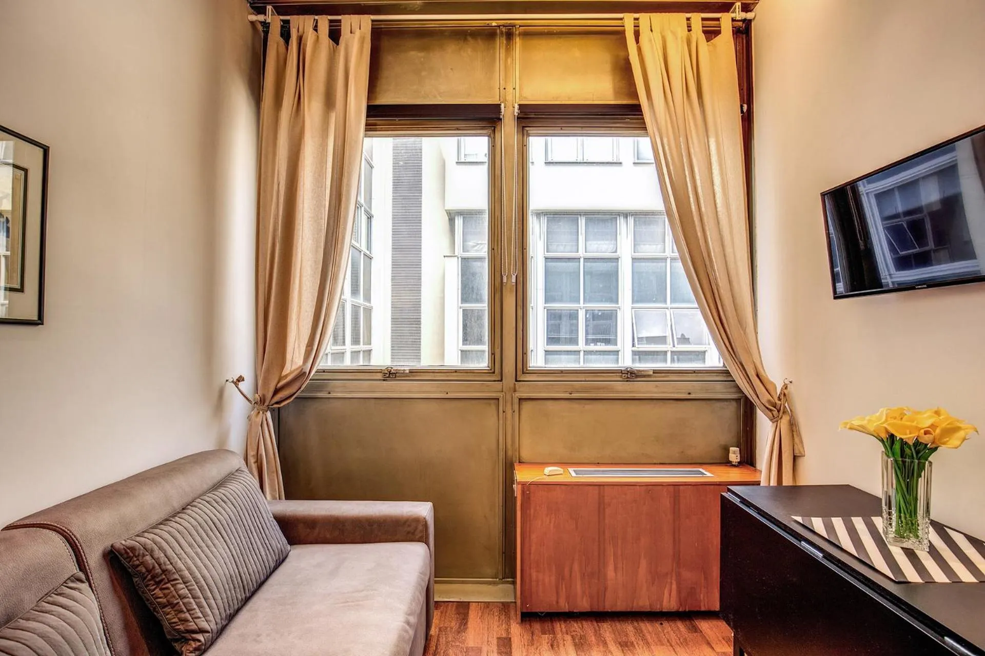 M&L Apartments - Ardesia Colosseo