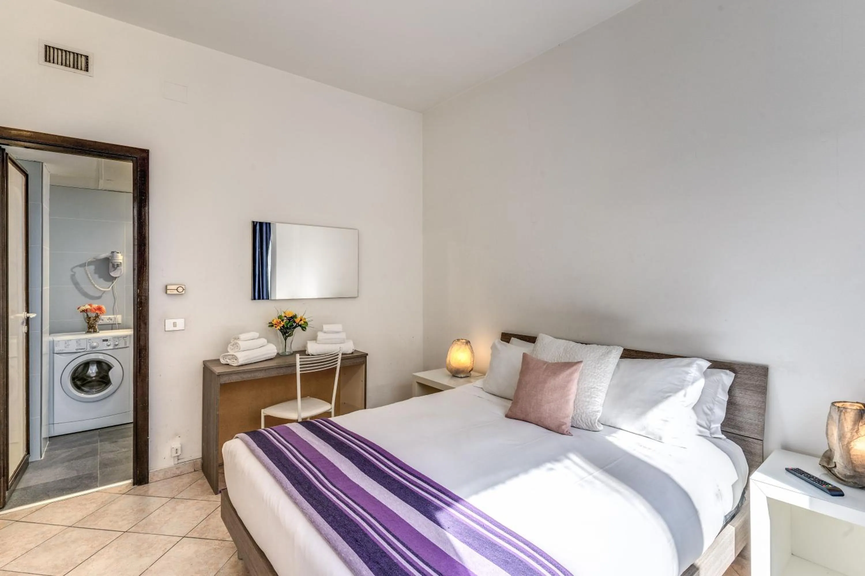 Bed in M&L Apartments - Ardesia Colosseo