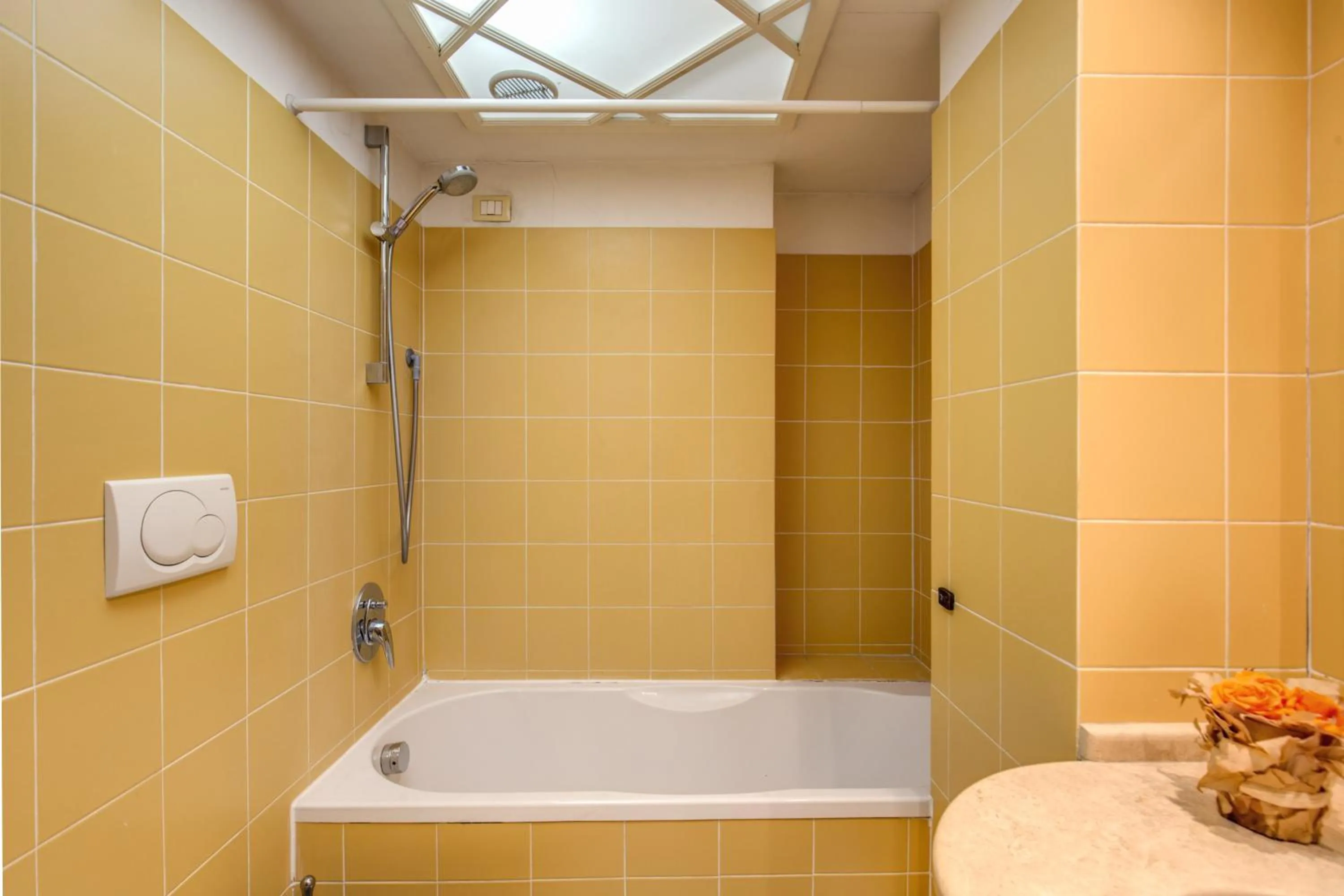 M&L Apartments - Ardesia Colosseo