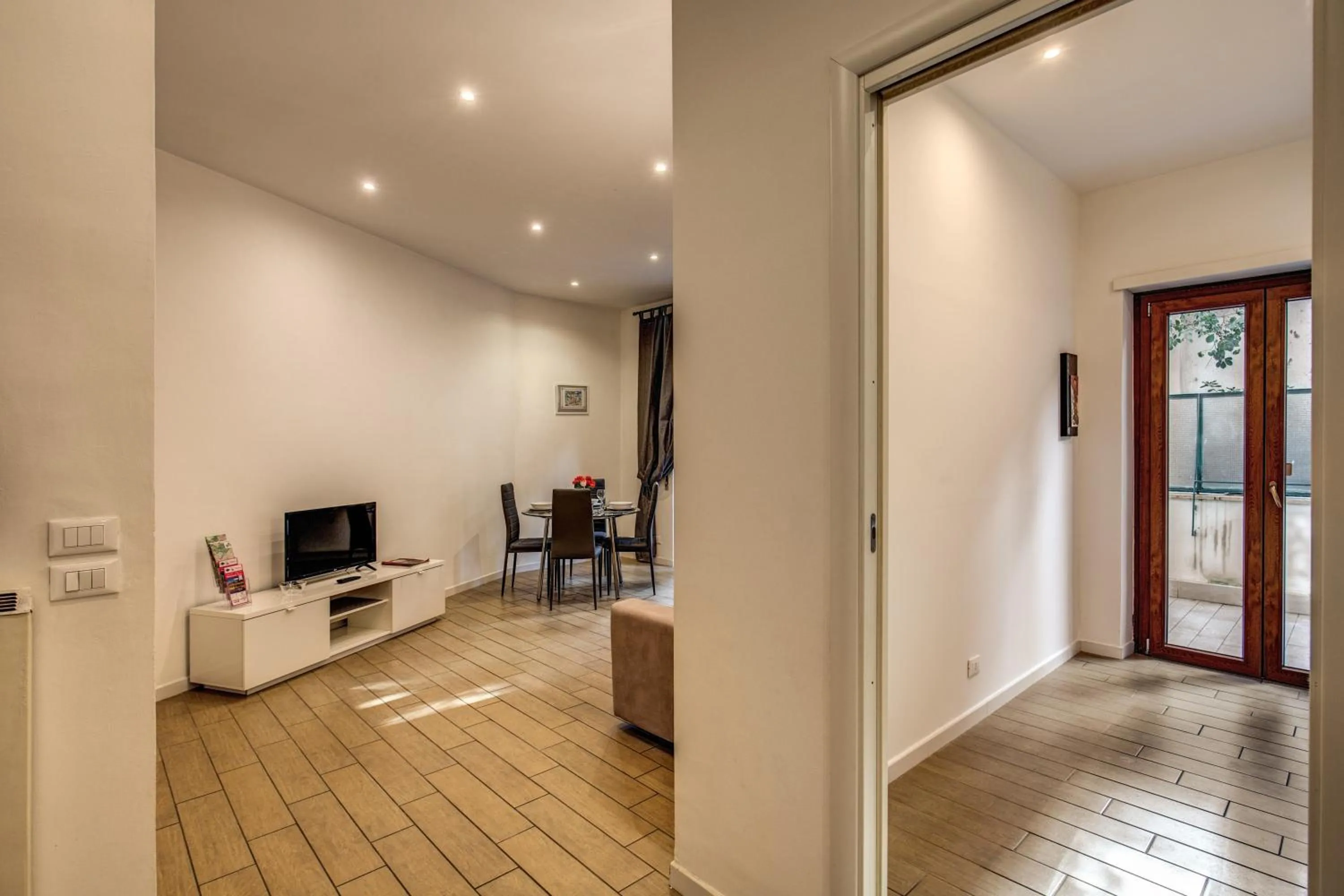 M&L Apartments - Ardesia Colosseo