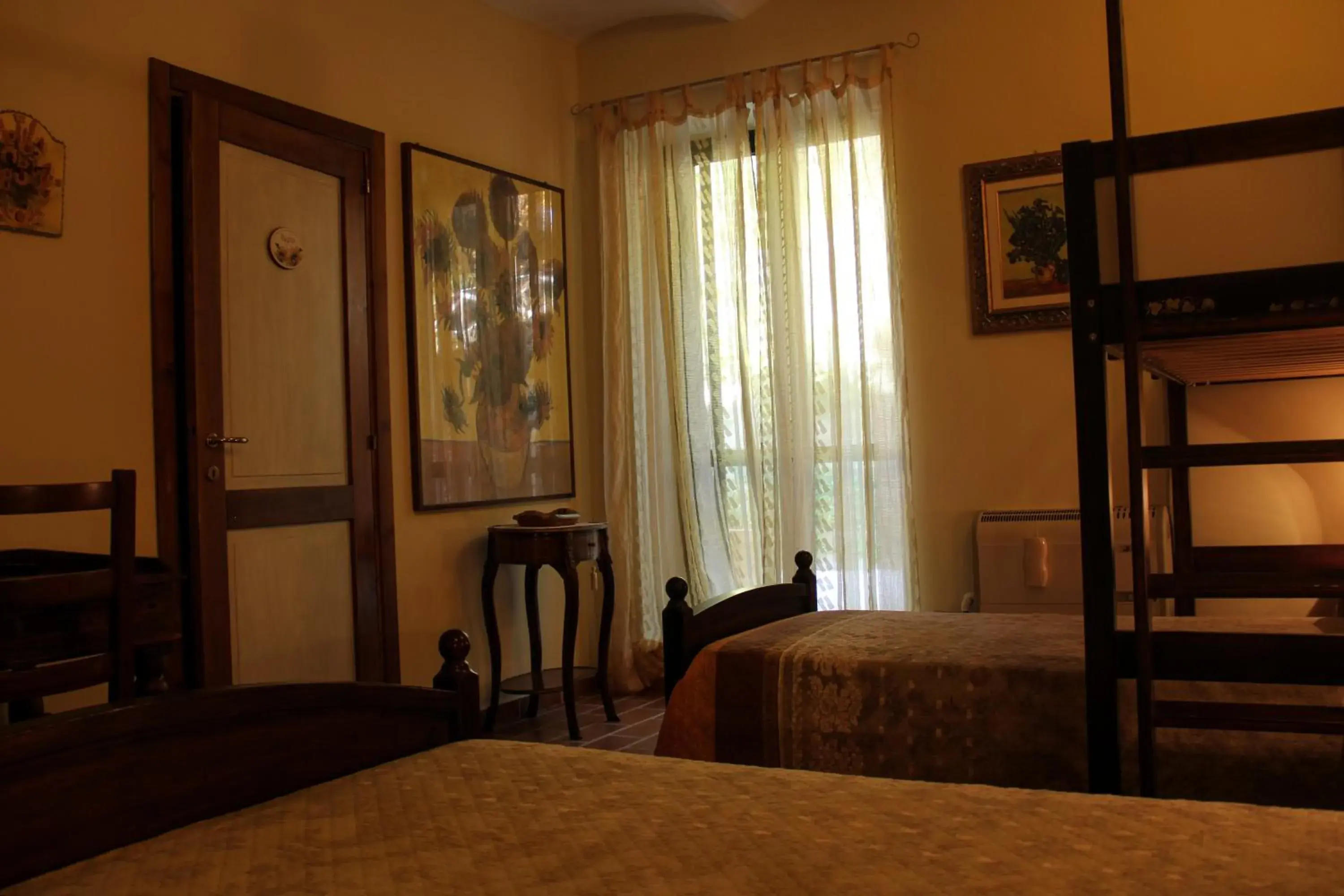 Quadruple Room with Private Bathroom in B&B Silent Valley Quadruple Room with Private Bathroom in B&B Silent Valley