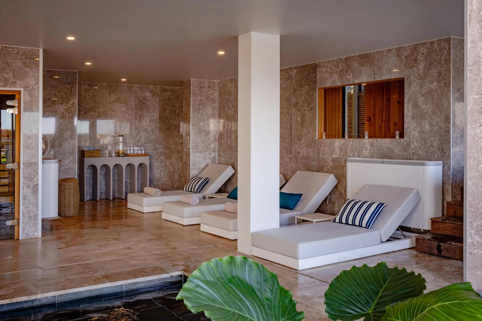 Les Vagues Hotel & Spa