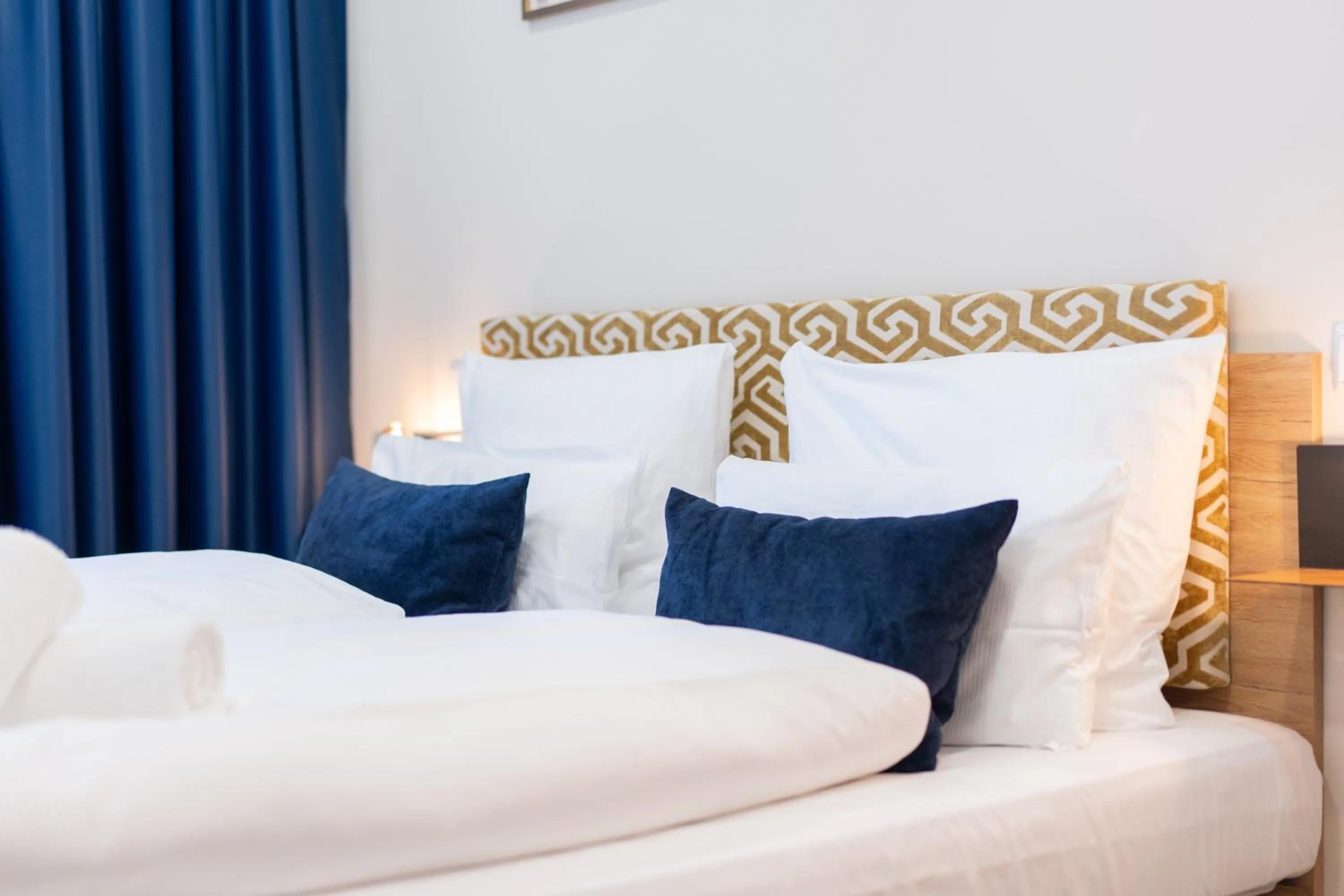 Bed in Chérisy Hotel Konstanz - Self Check-in Only