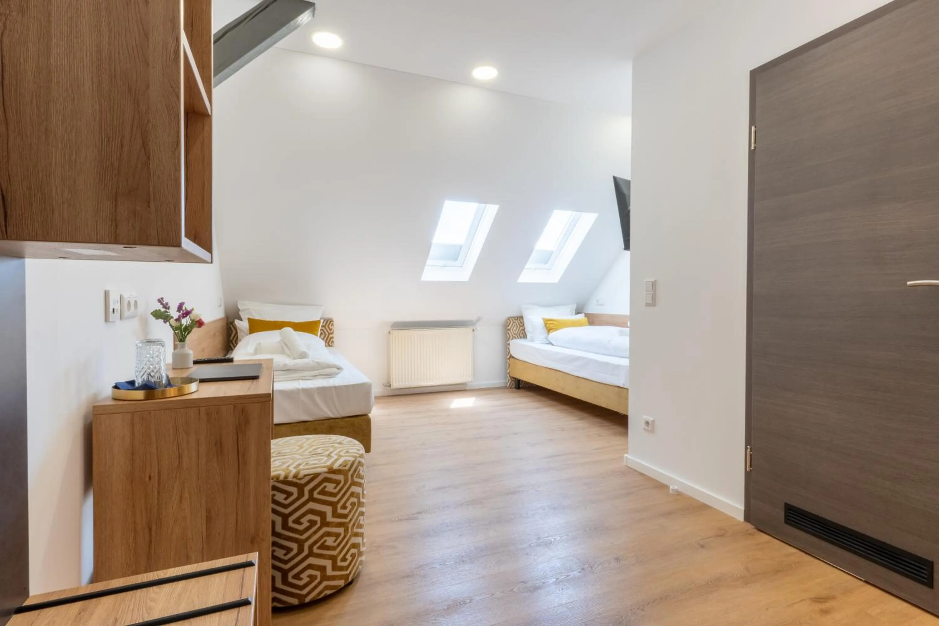 Bed in Chérisy Hotel Konstanz - Self Check-in Only