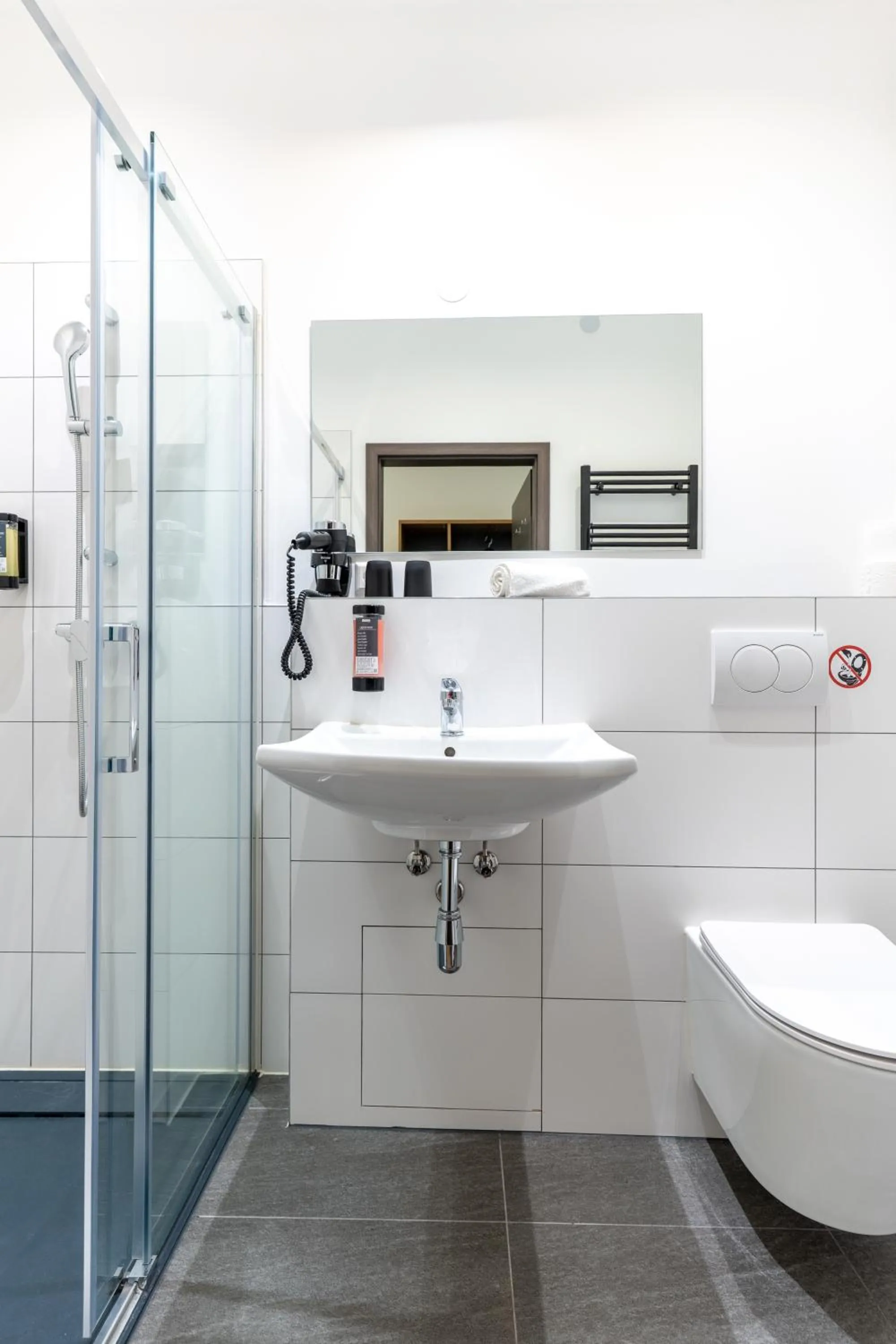 Shower in Chérisy Hotel Konstanz - Self Check-in Only