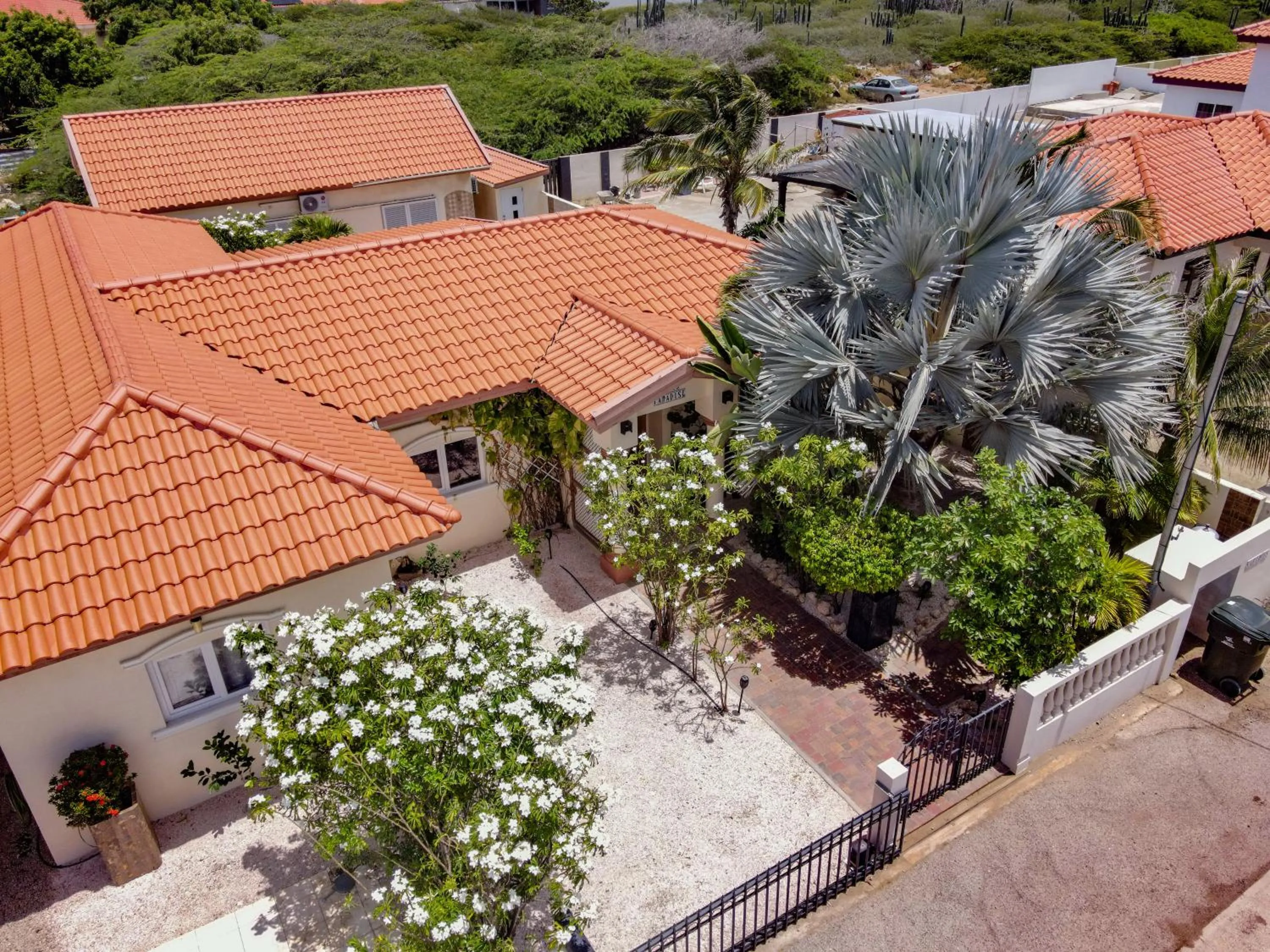 Property building in Boutique Hotel Swiss Paradise Aruba Villas and Suites