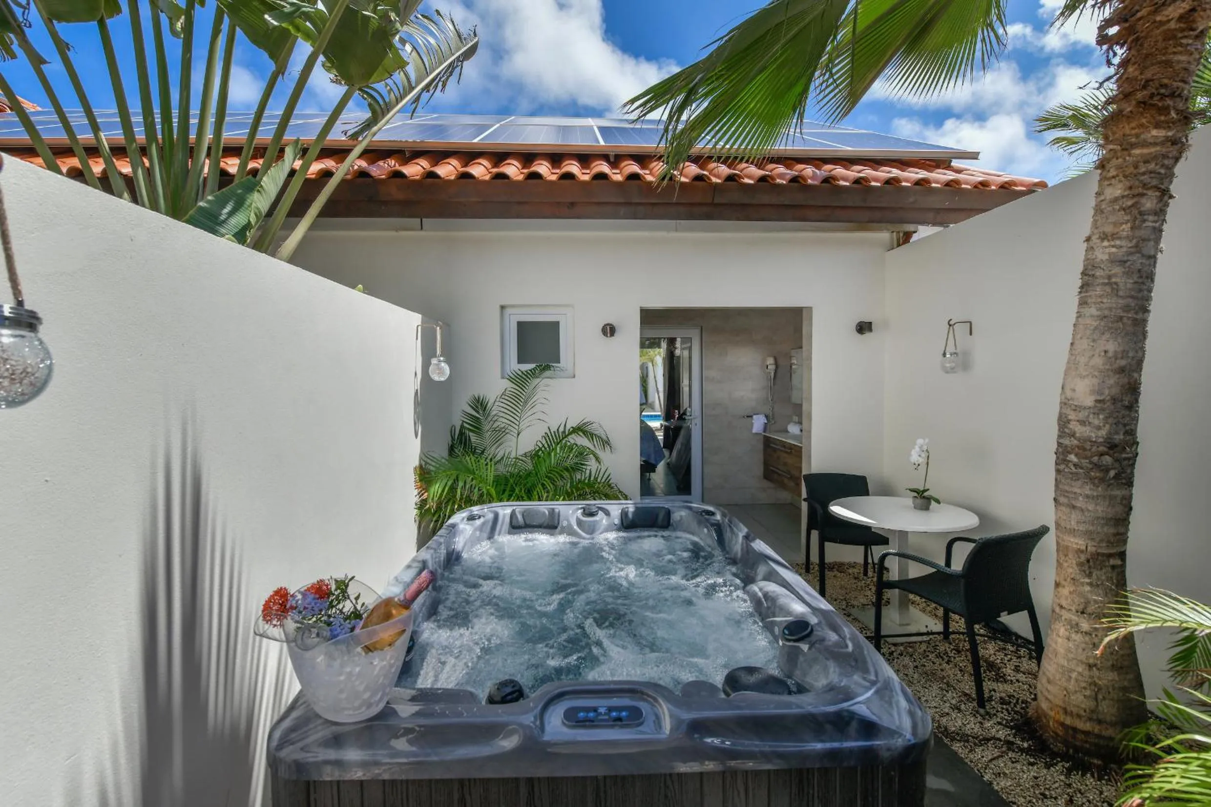 Patio in Boutique Hotel Swiss Paradise Aruba Villas and Suites