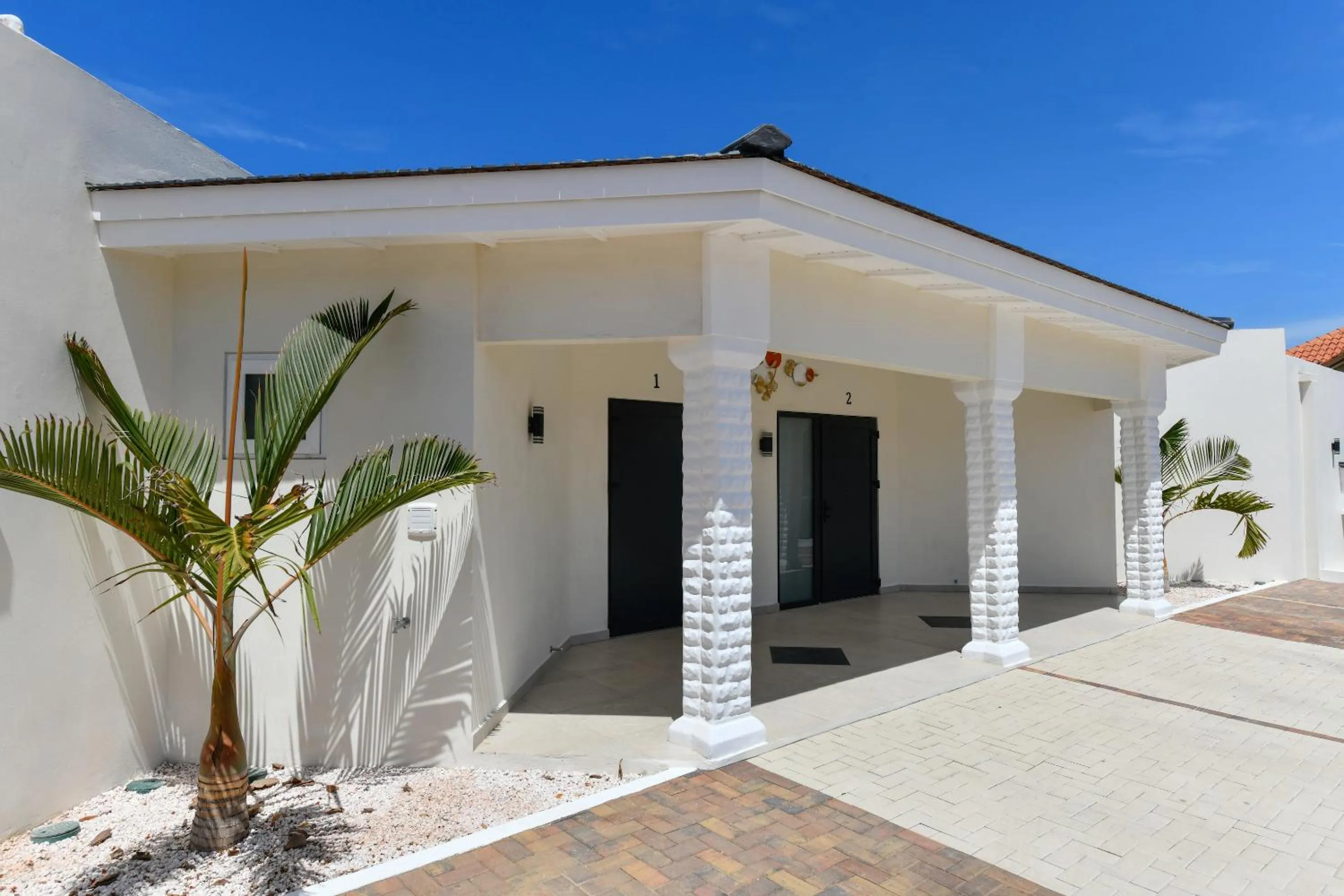 Property building in Boutique Hotel Swiss Paradise Aruba Villas and Suites