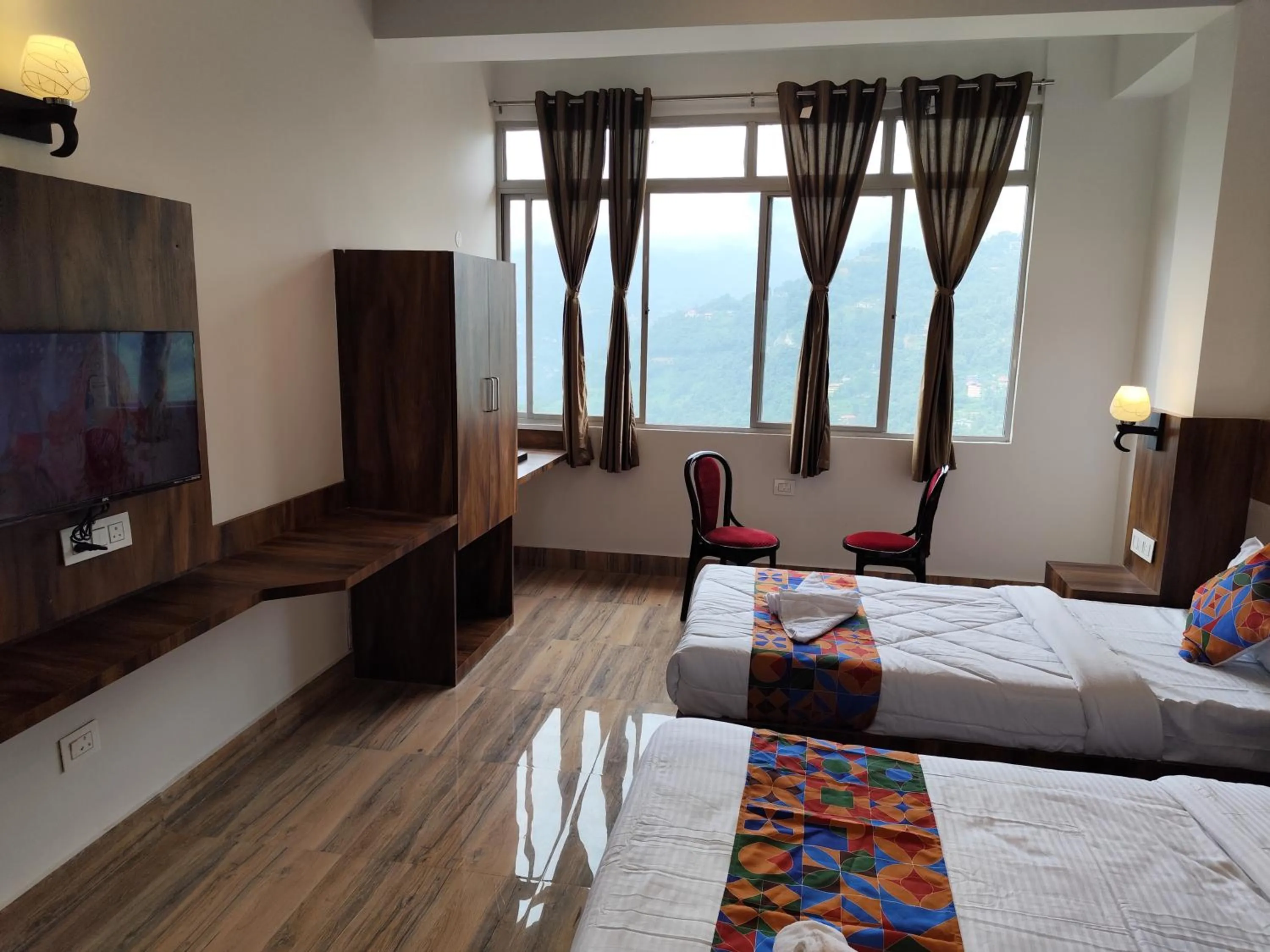 Living room, Bed in HOTEL GREENERY VIEW