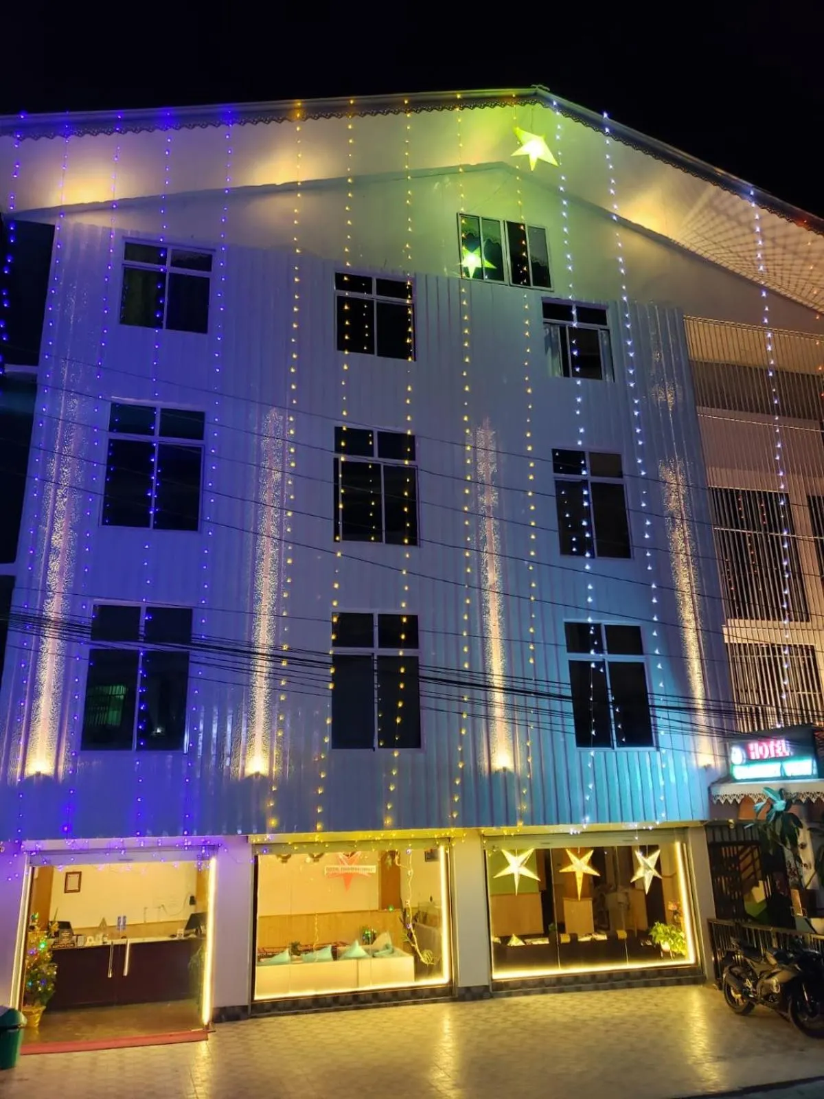 Night in HOTEL GREENERY VIEW