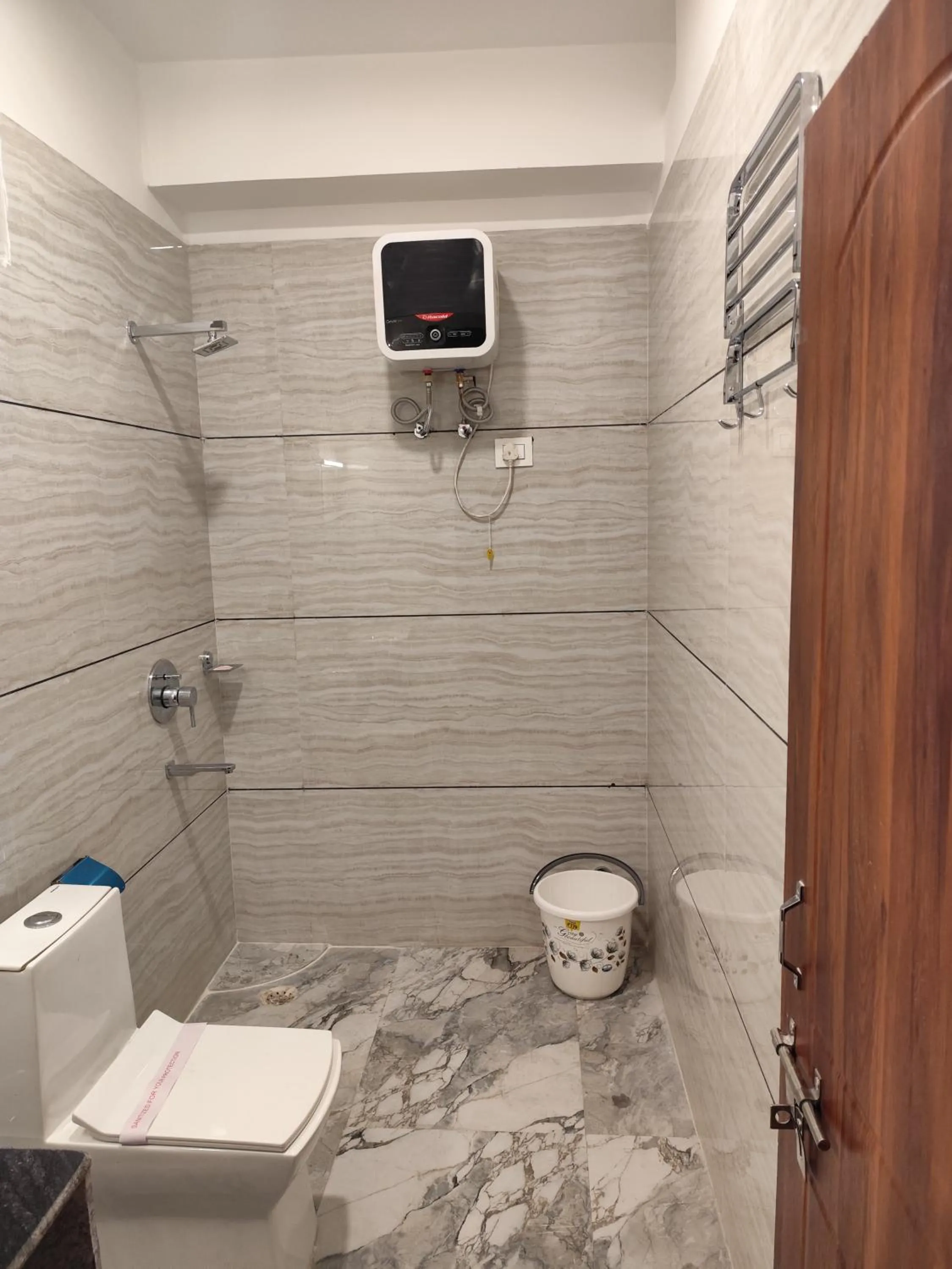 Shower in HOTEL GREENERY VIEW