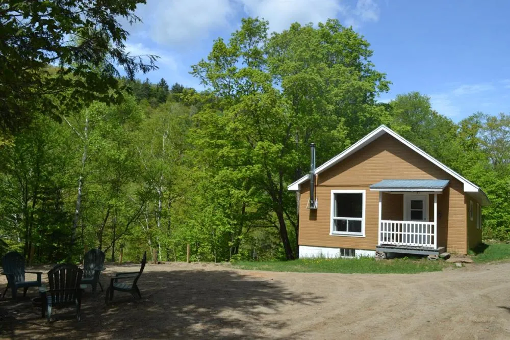 Facade/entrance in Chalets Lanaudière