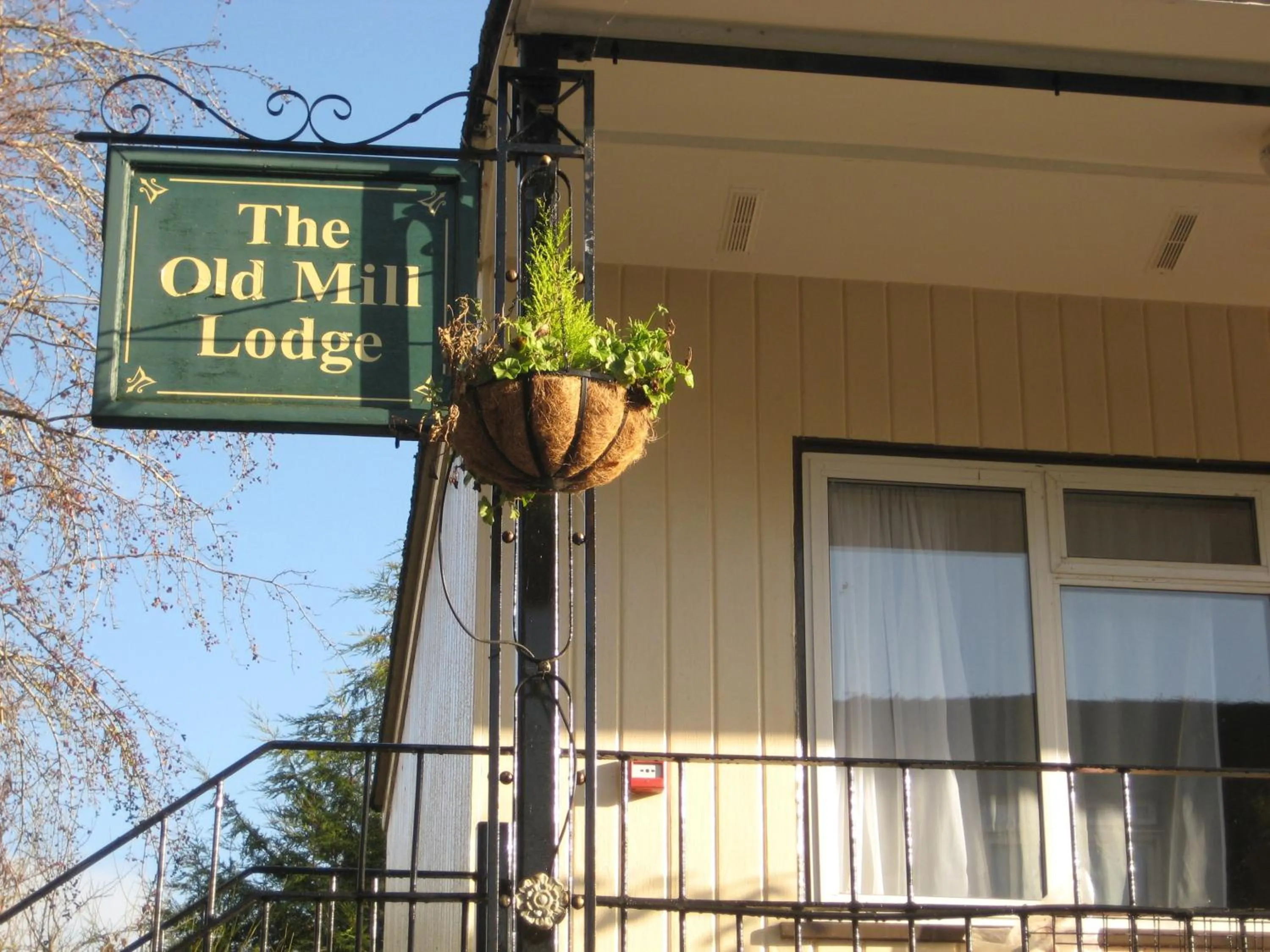 Logo/Certificate/Sign in Old Mill Hotel & Lodge