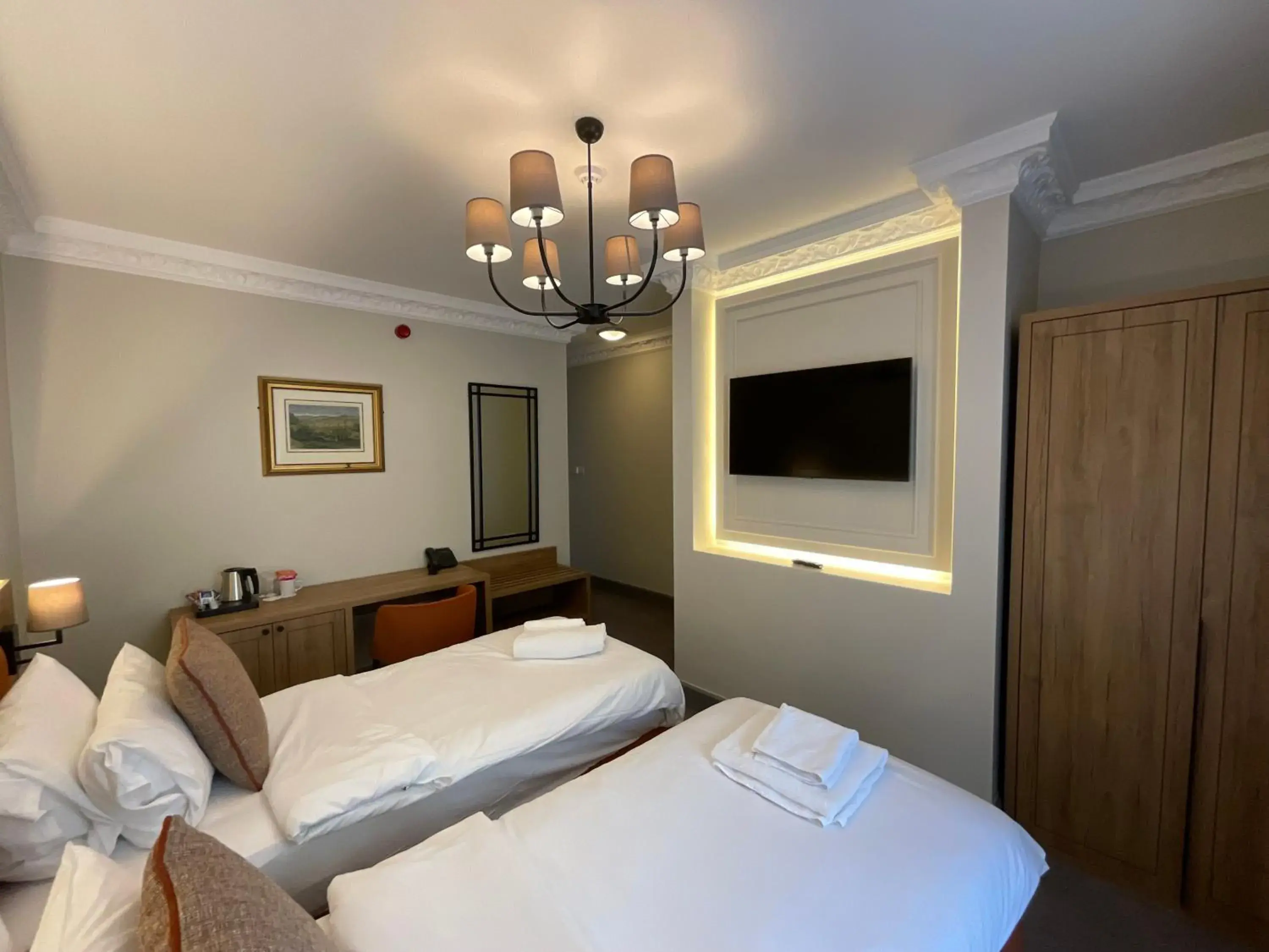 Bed in Old Mill Hotel & Lodge Bed in Old Mill Hotel & Lodge