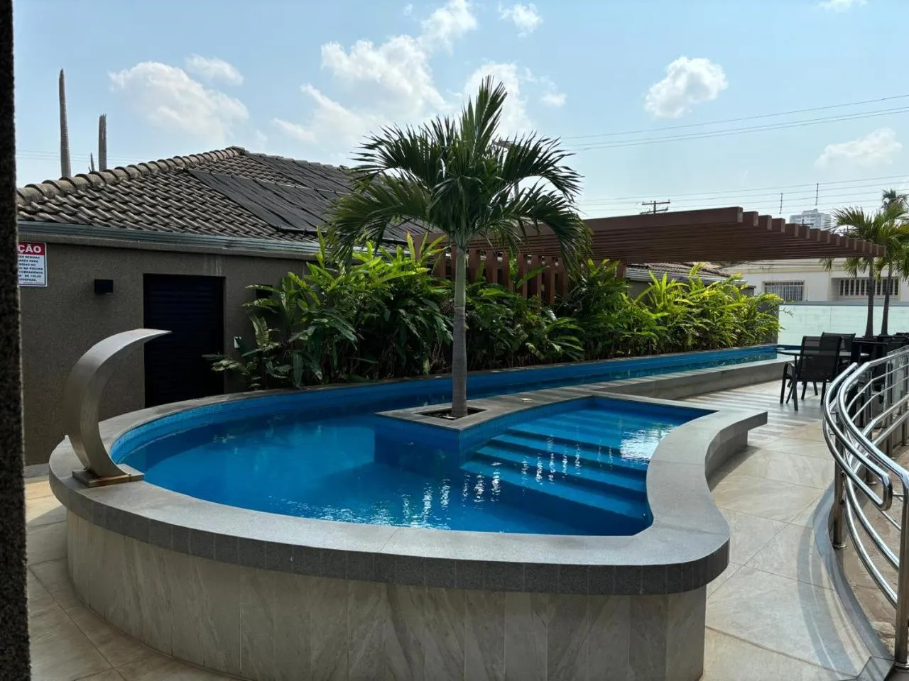 Swimming pool in Piloes Palace Hotel