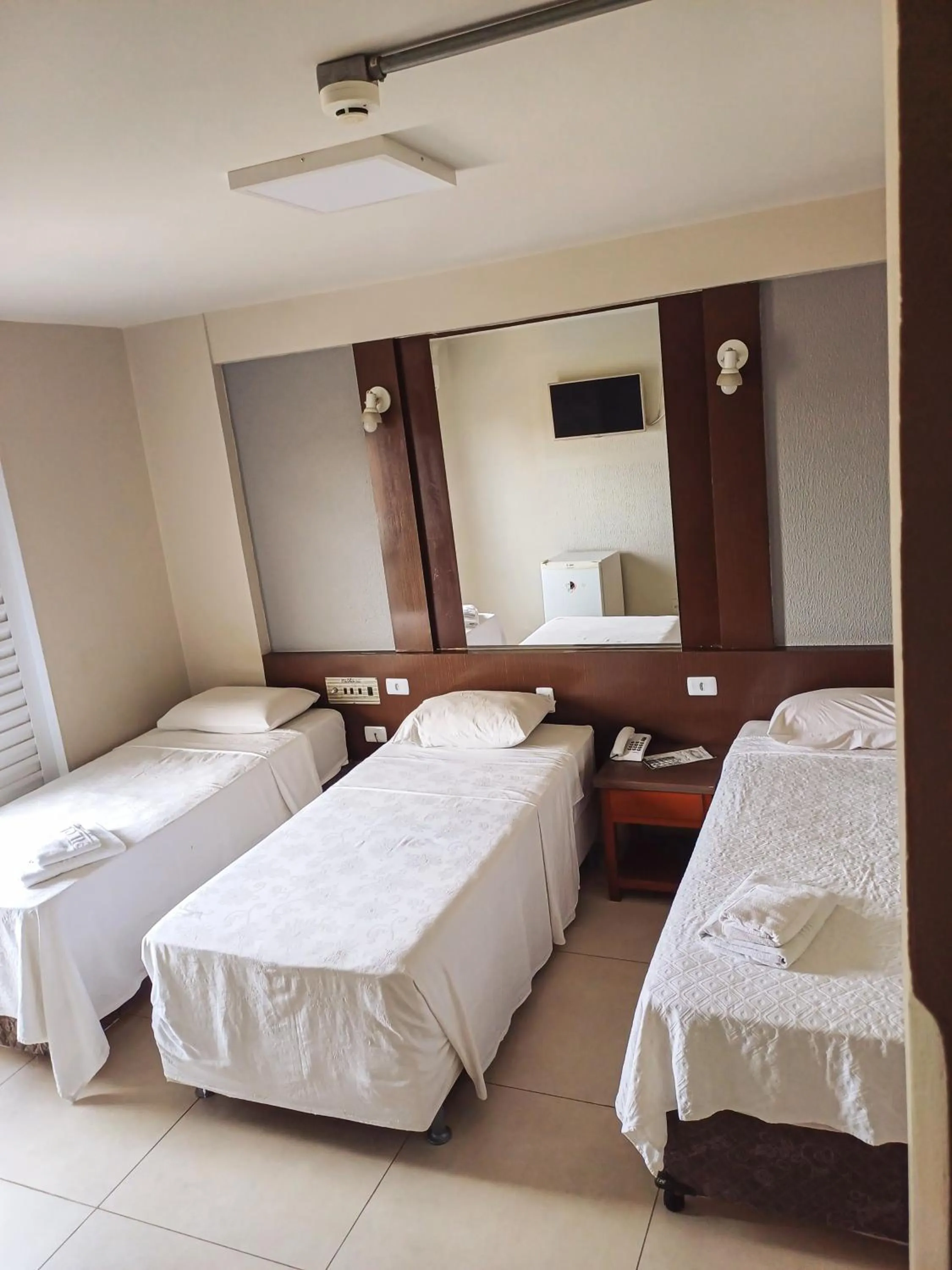 Bed in Piloes Palace Hotel