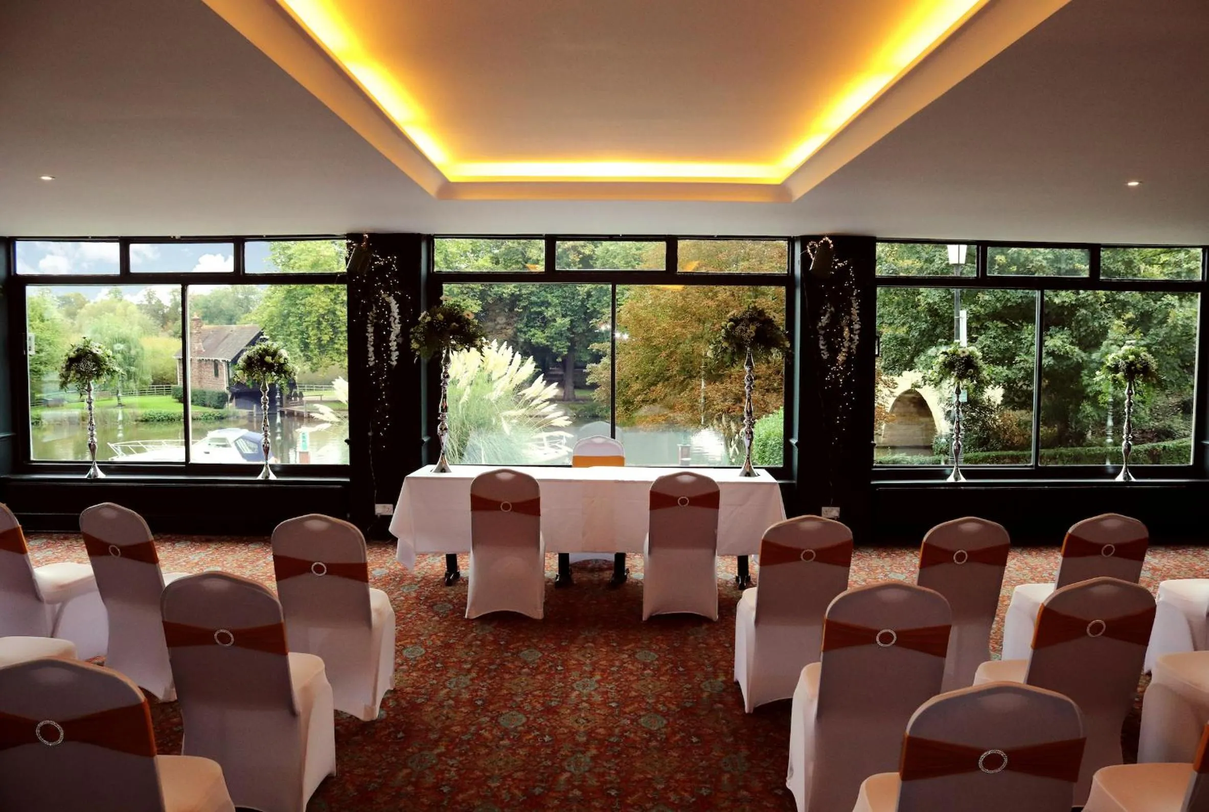 Banquet/Function facilities in Shillingford Bridge Hotel