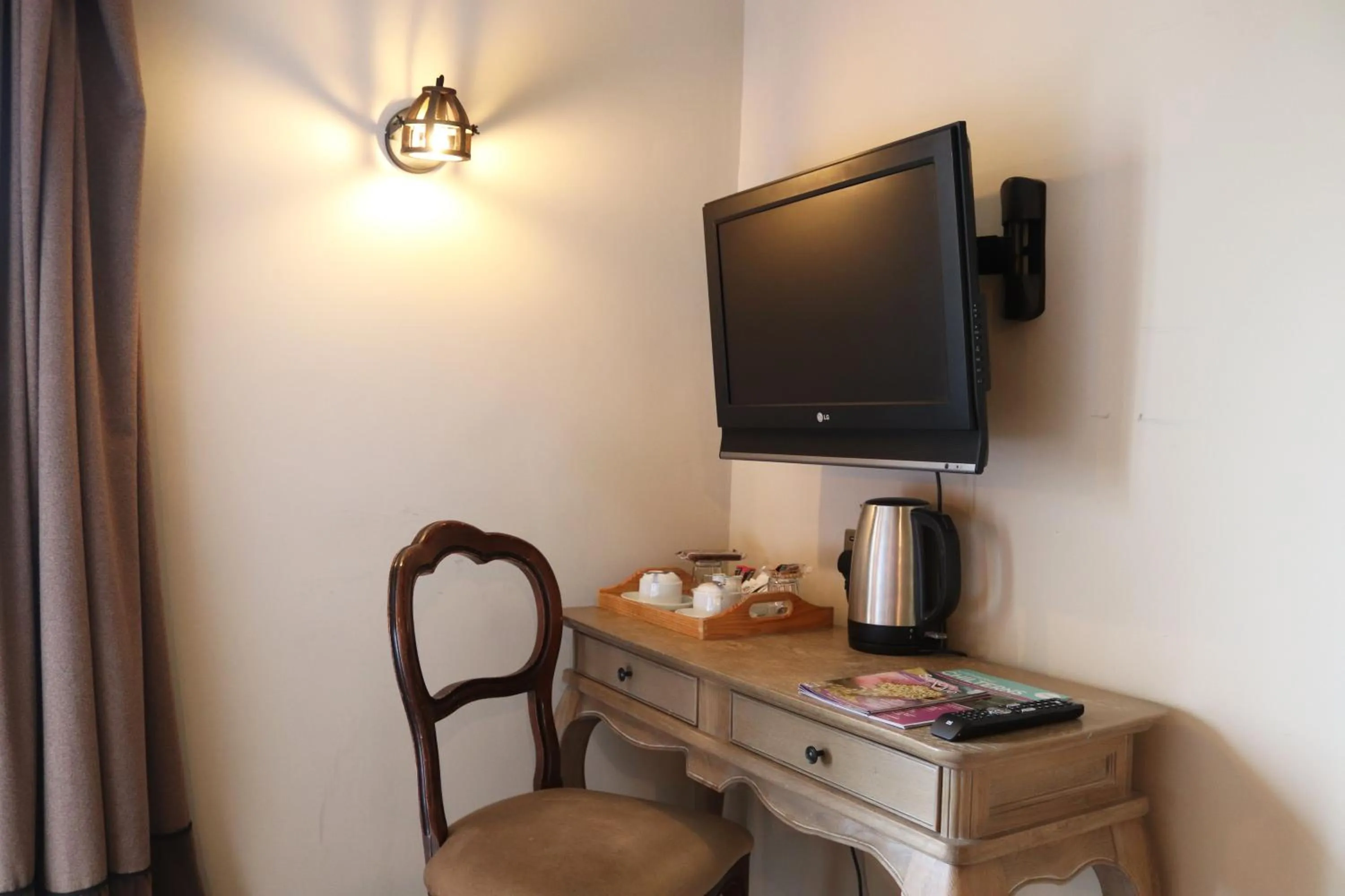 Shillingford Bridge Hotel