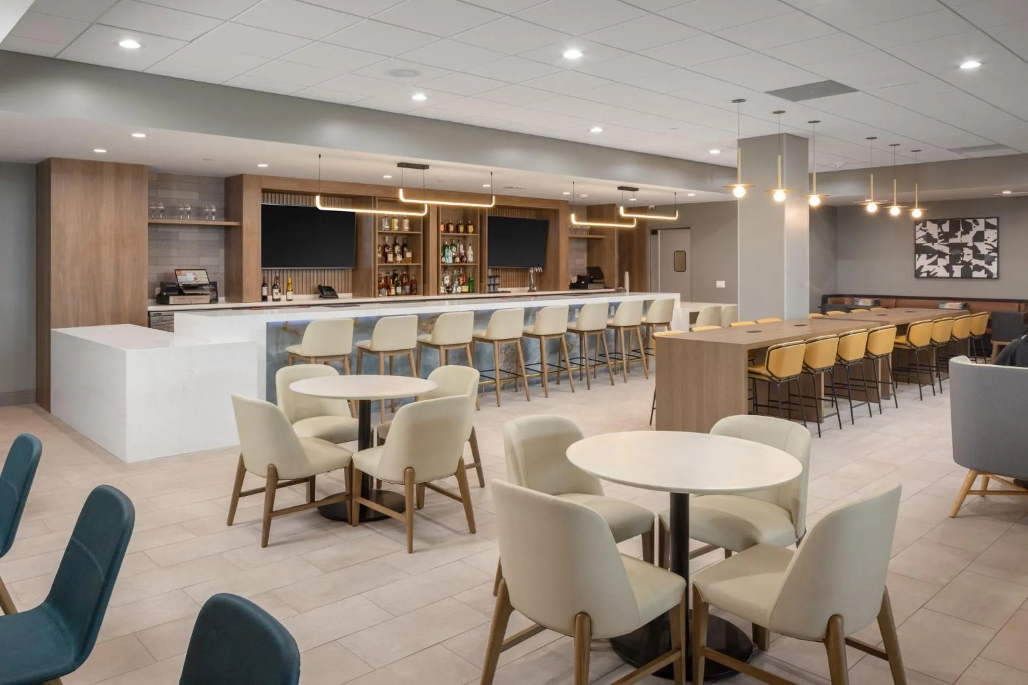 Restaurant/places to eat in Holiday Inn & Suites Monterey Park – Los Angeles by IHG