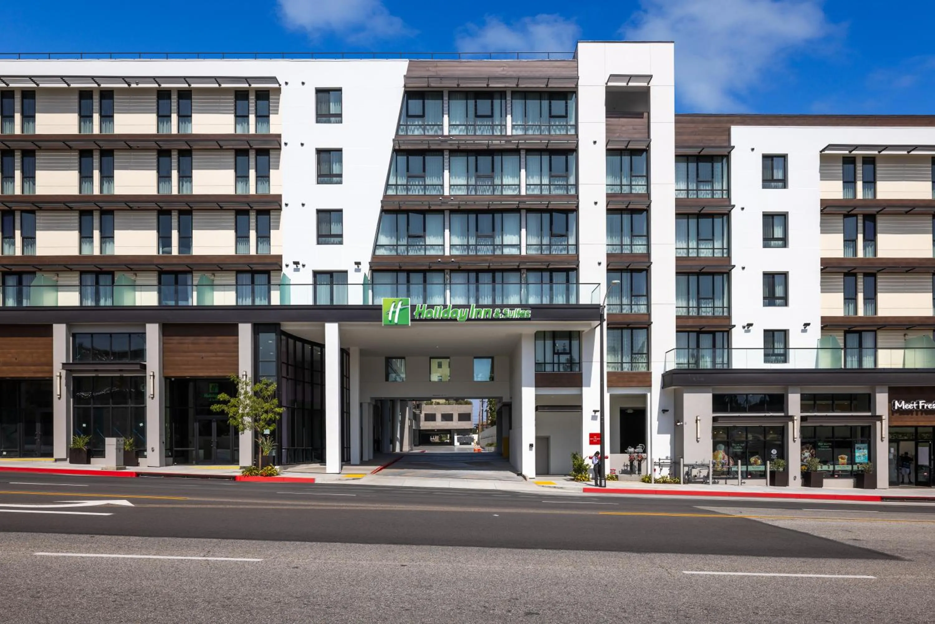 Property building in Holiday Inn & Suites Monterey Park – Los Angeles by IHG